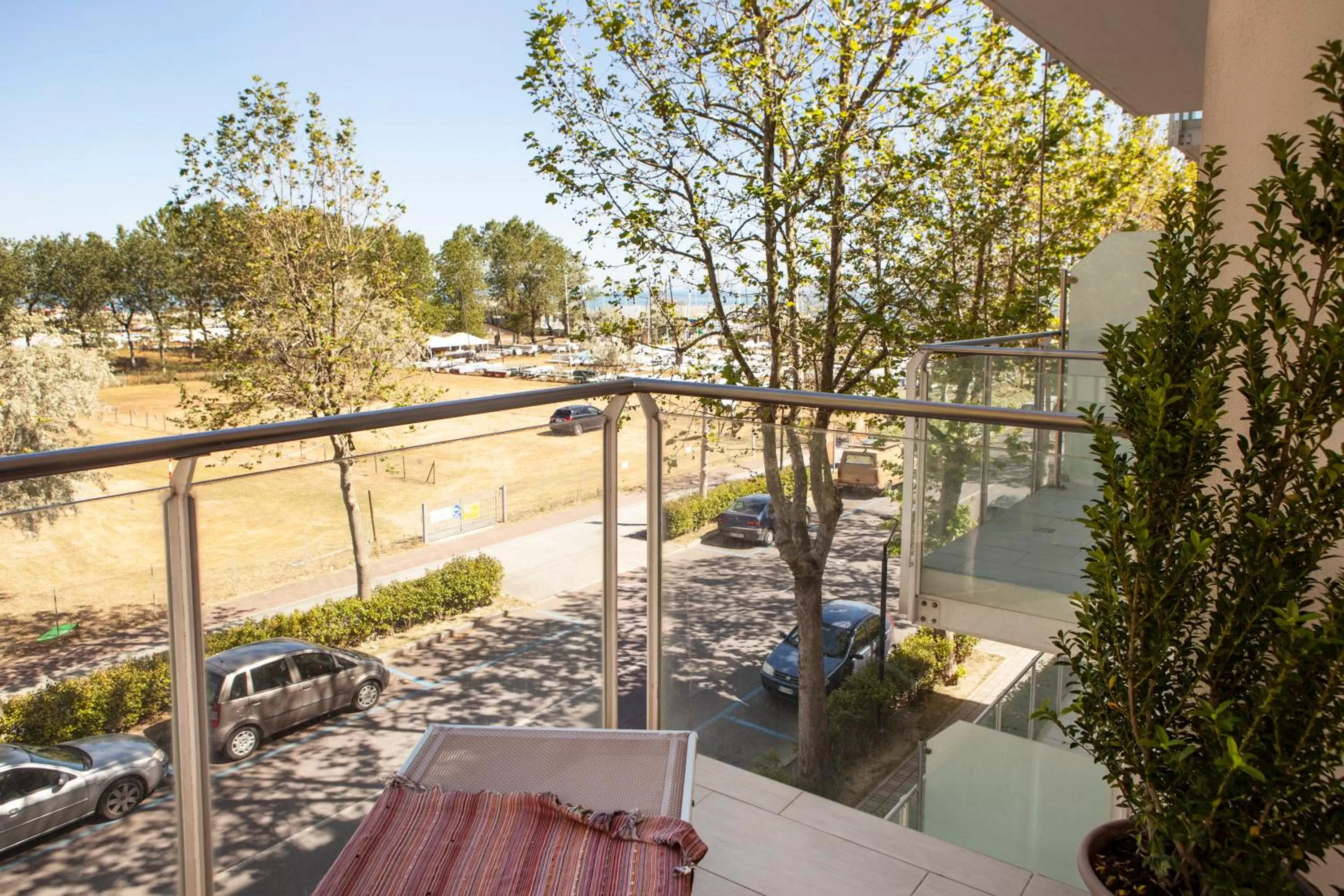 Balcony/Terrace in Residence Sunrise