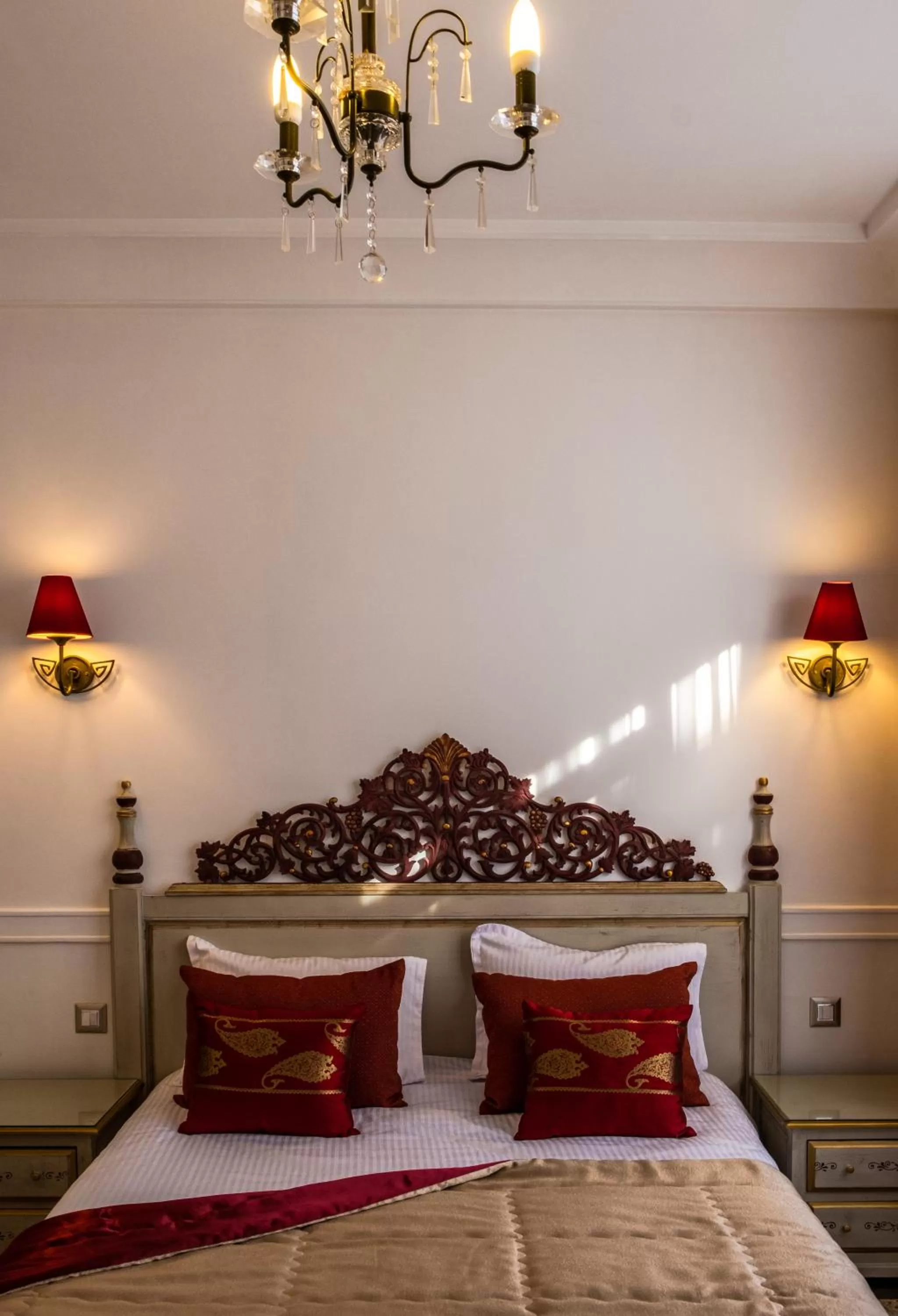 Bed in Majestic Hotel