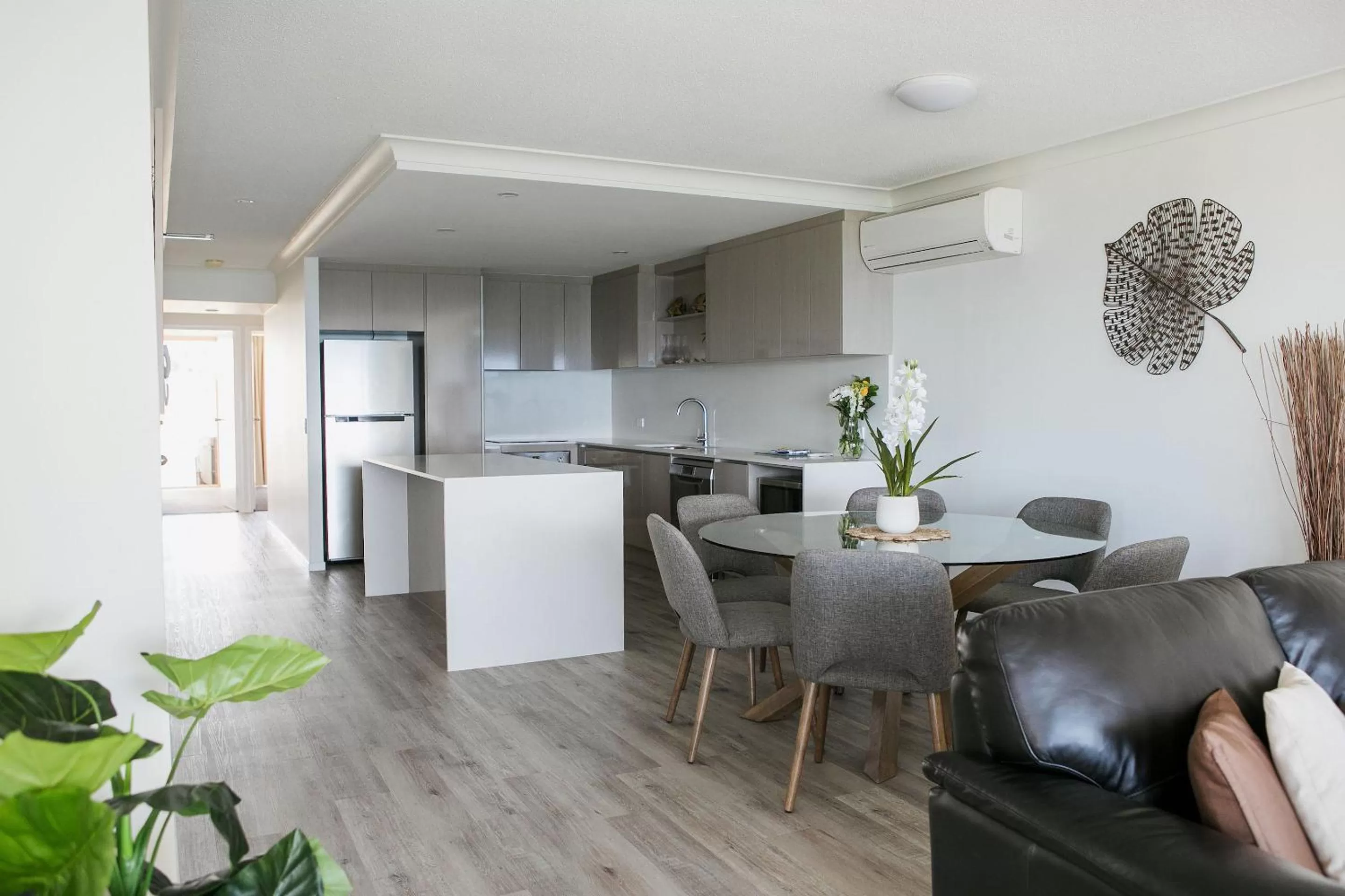 Dining area in Osprey Apartments