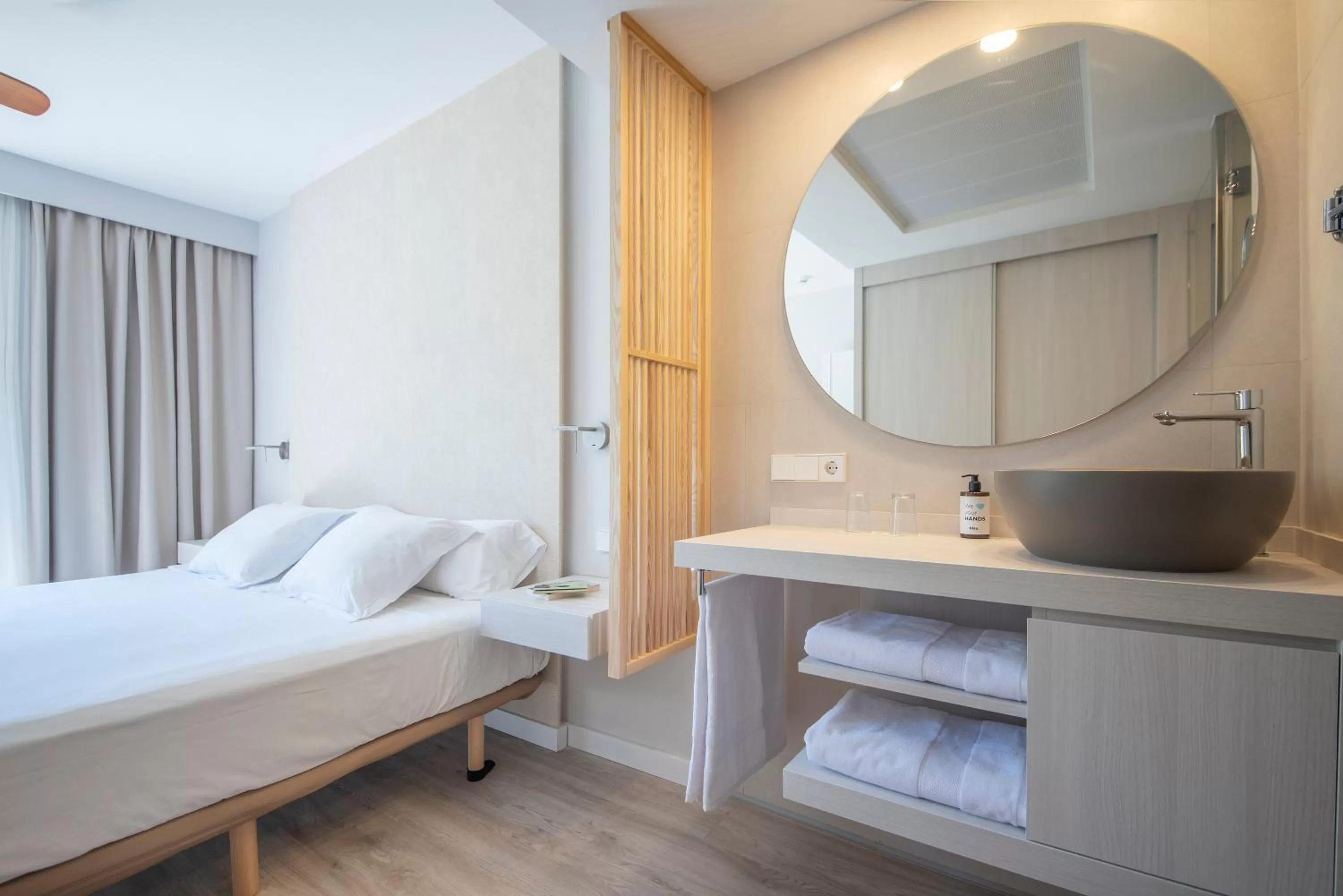 Bedroom, Bed in Blau Colònia Sant Jordi