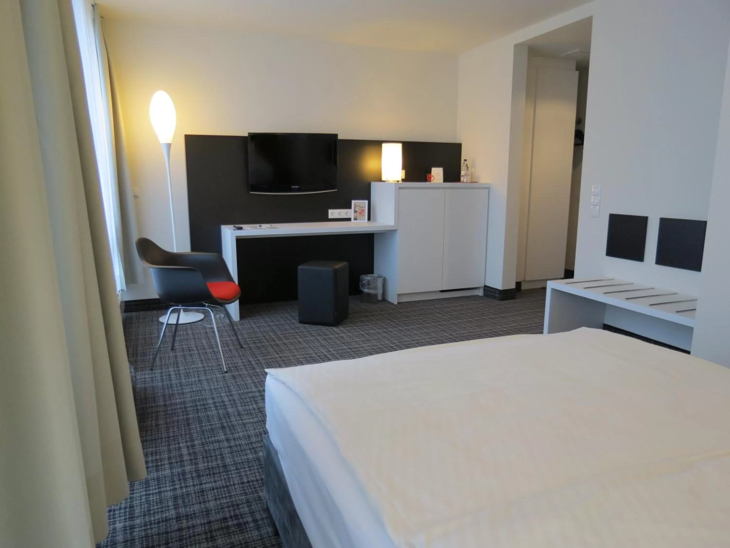 Bed in Comfor Hotel Ulm City