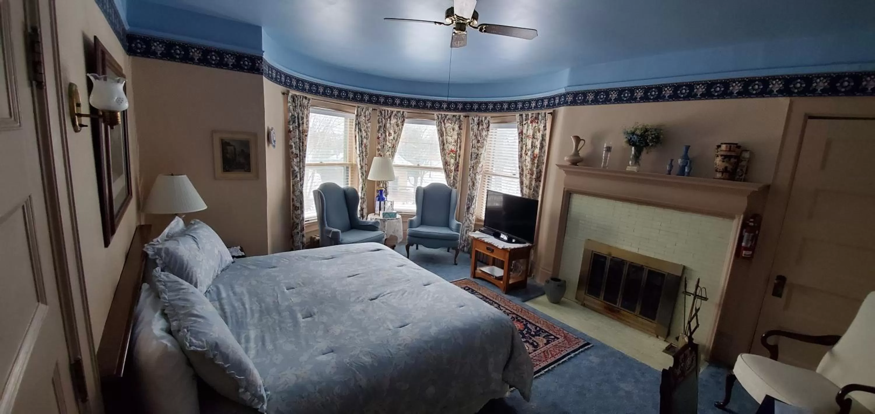 Photo of the whole room in Saravilla Bed & Breakfast