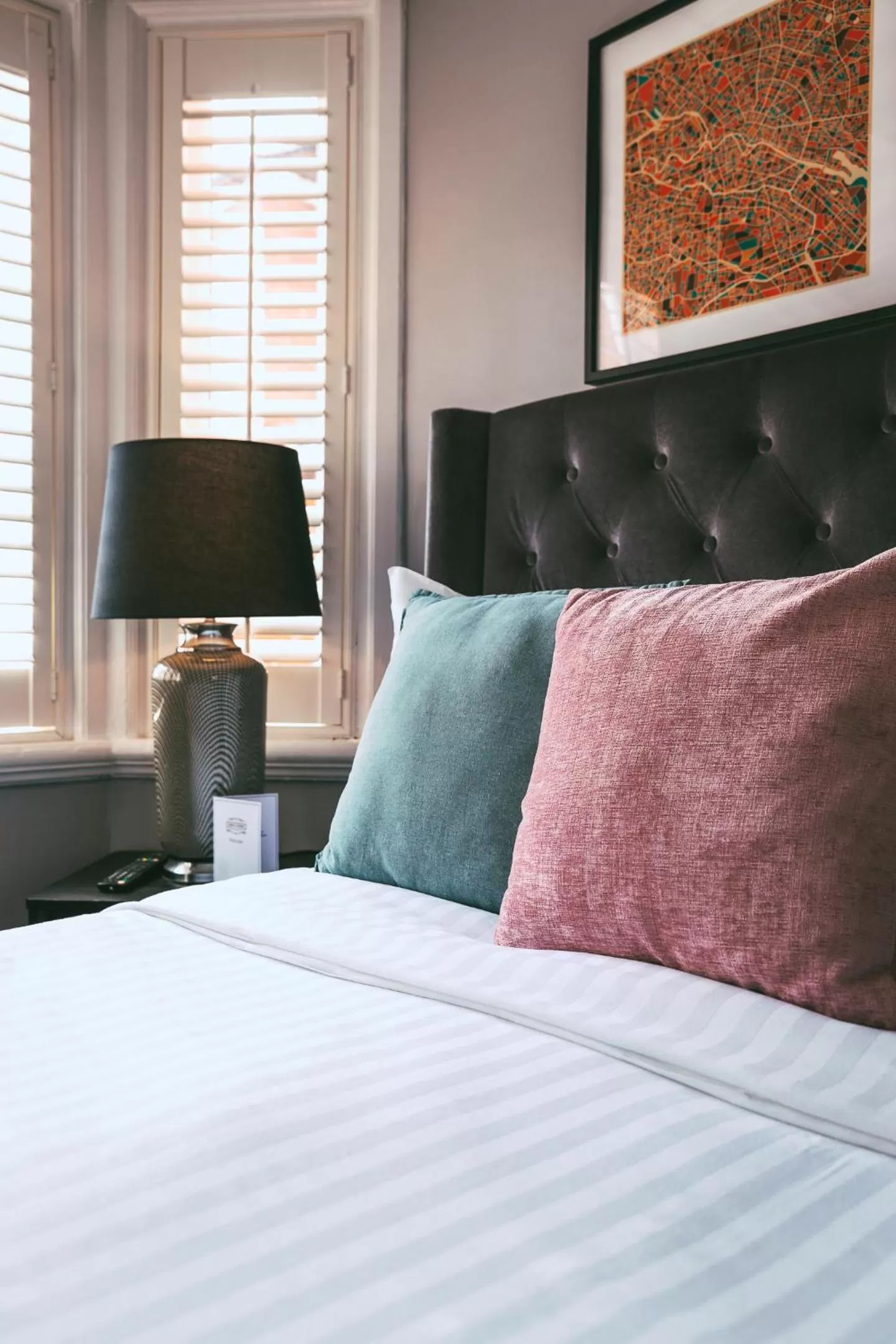 Bed in Rose & Crown Inn