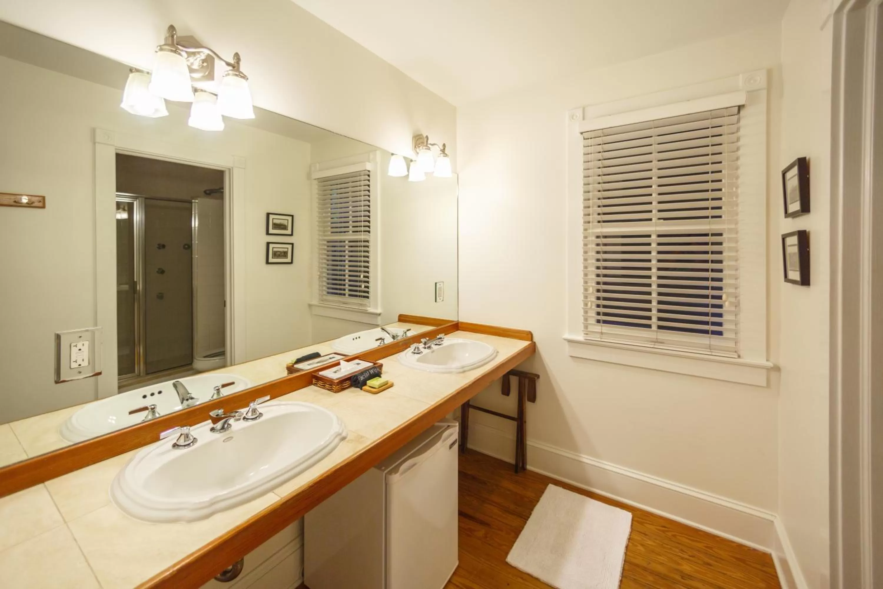 Bathroom in The Conch House Heritage Inn