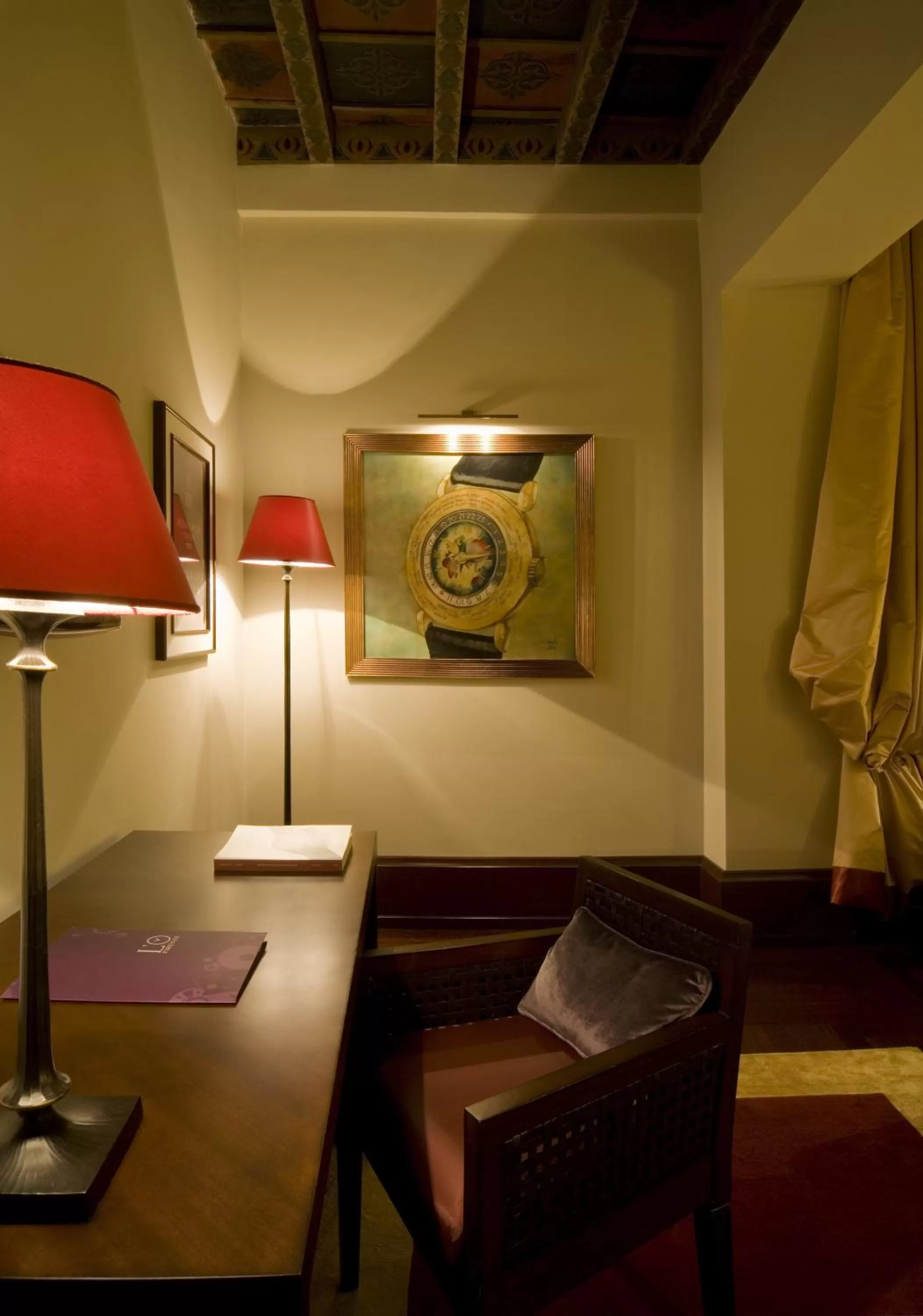 Decorative detail in Hotel L'Orologio Firenze - WTB Hotels