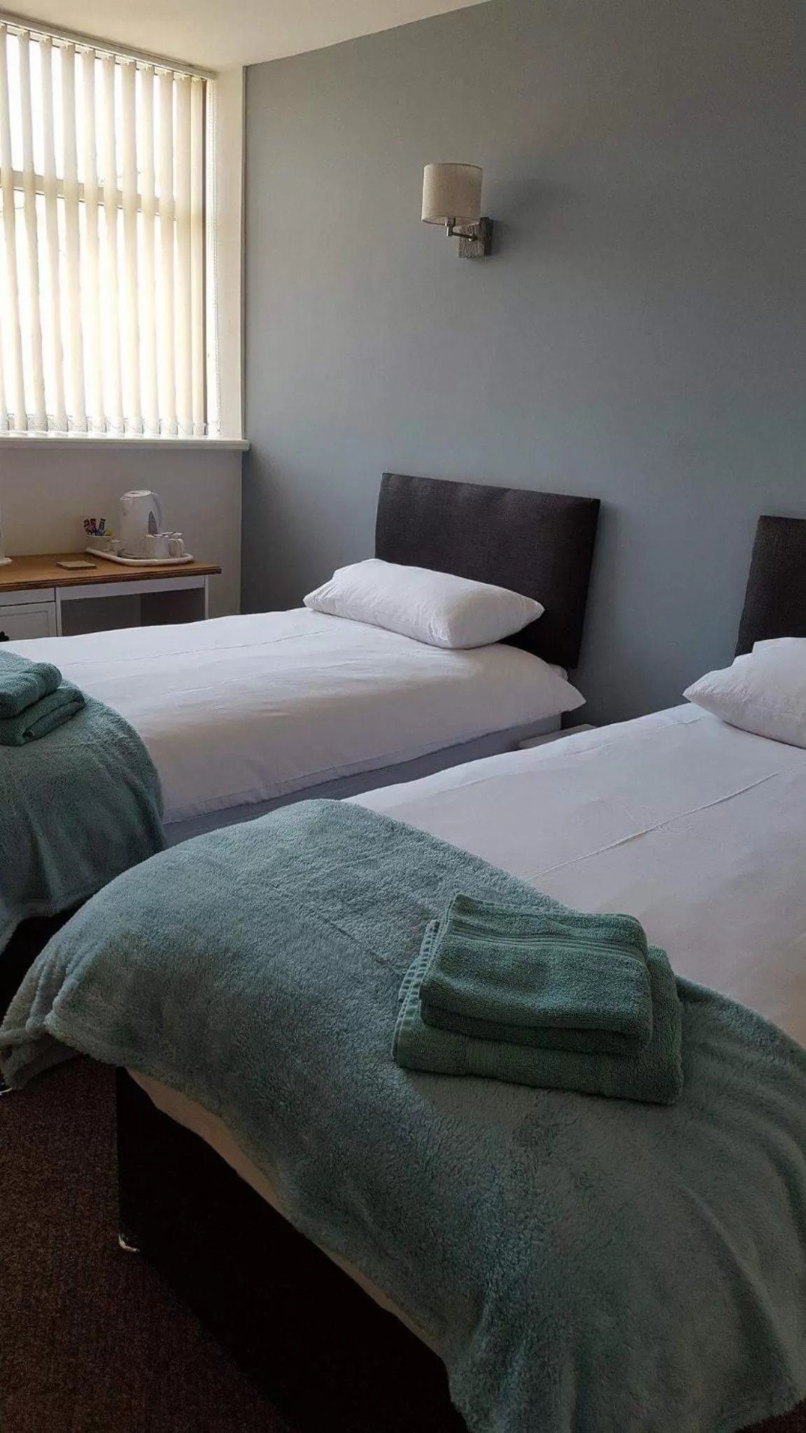 Bed in The Bear On The Square