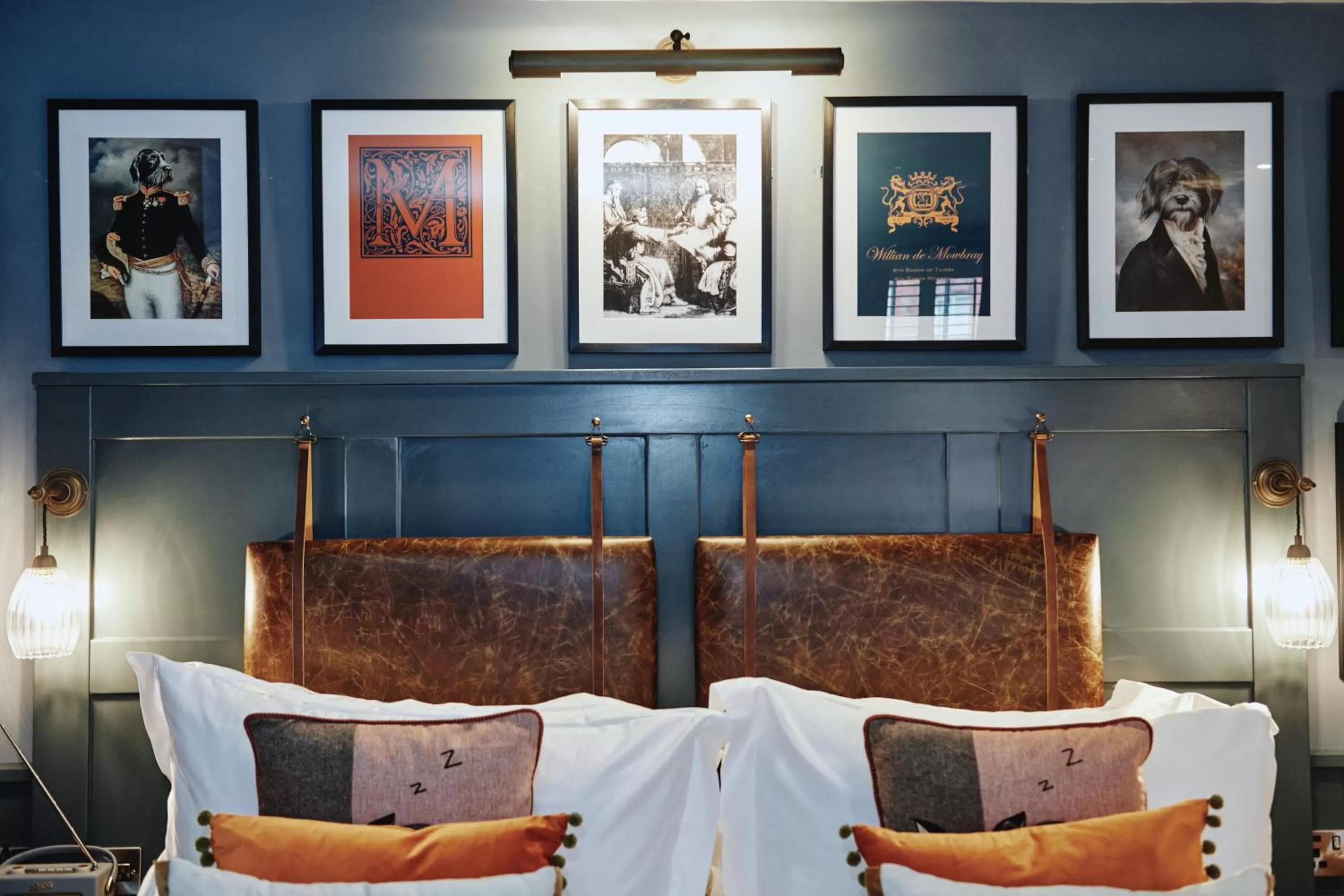 Bed in Kings Arms - Egham-Windsor