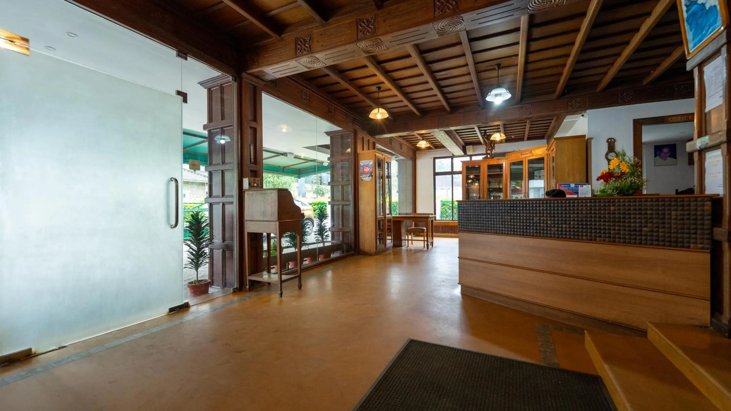 Facade/entrance in Westwood Riverside