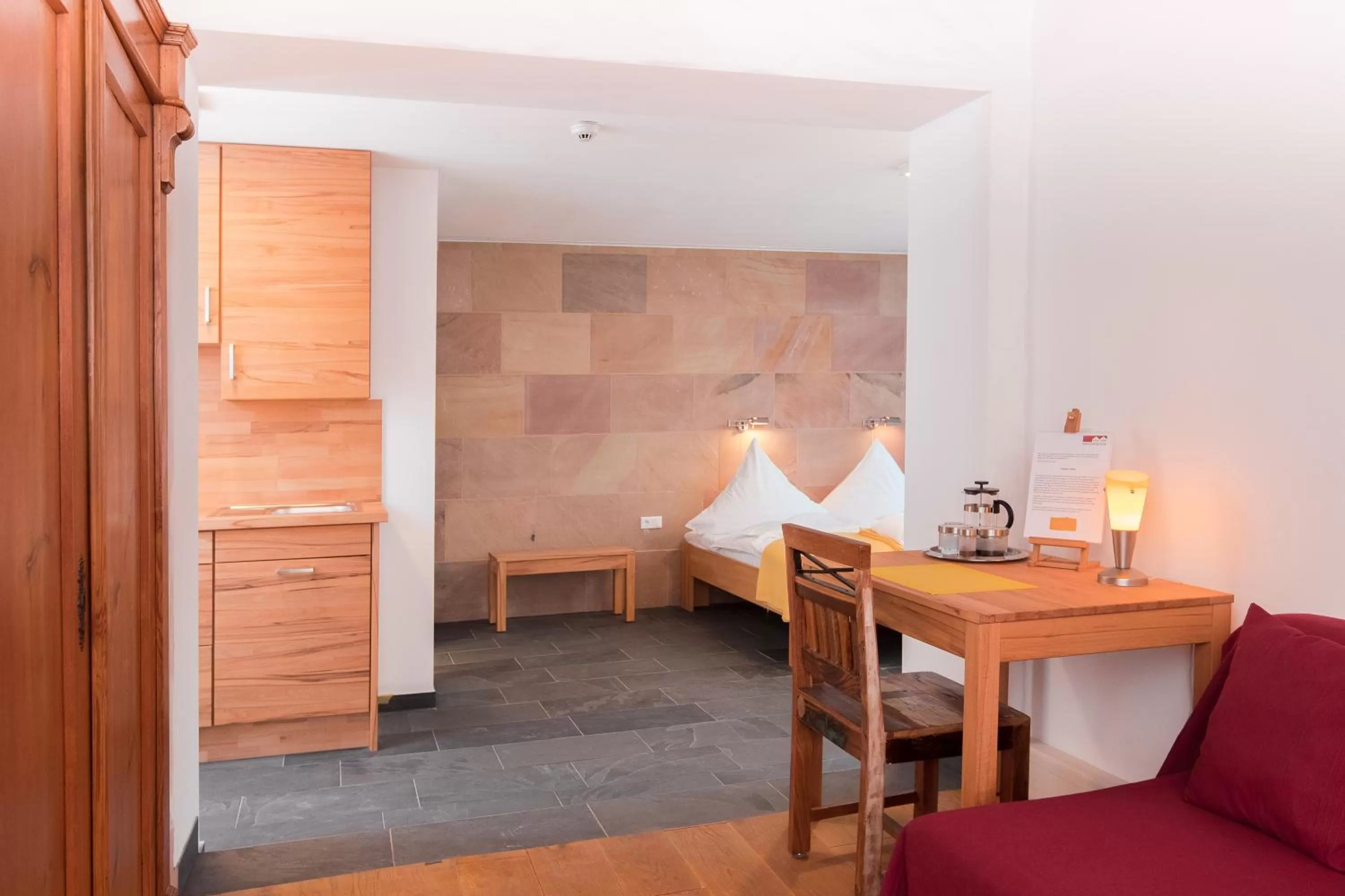 Photo of the whole room, Bed in Biohotel Kunstquartier