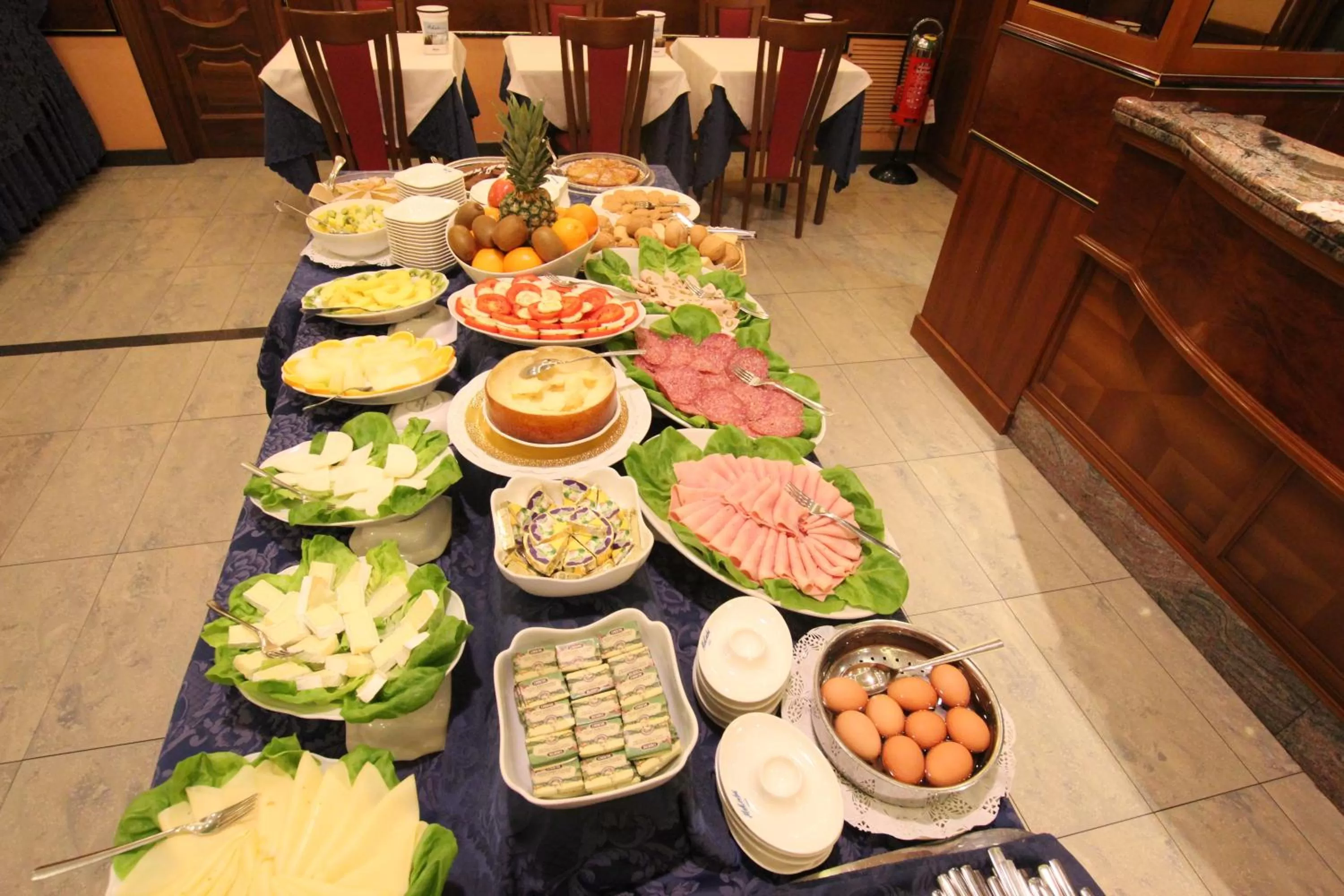 Food and drinks in Mokinba Hotels King