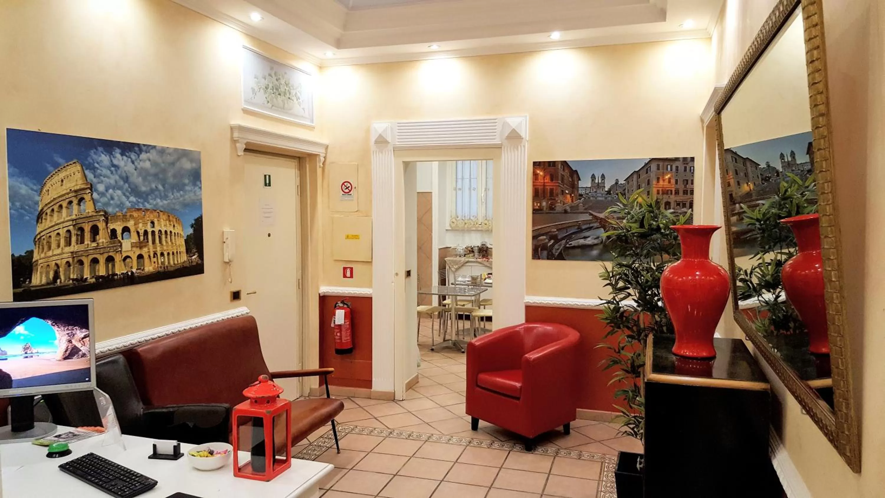 Communal lounge/ TV room in B&B Arco Di Gallieno