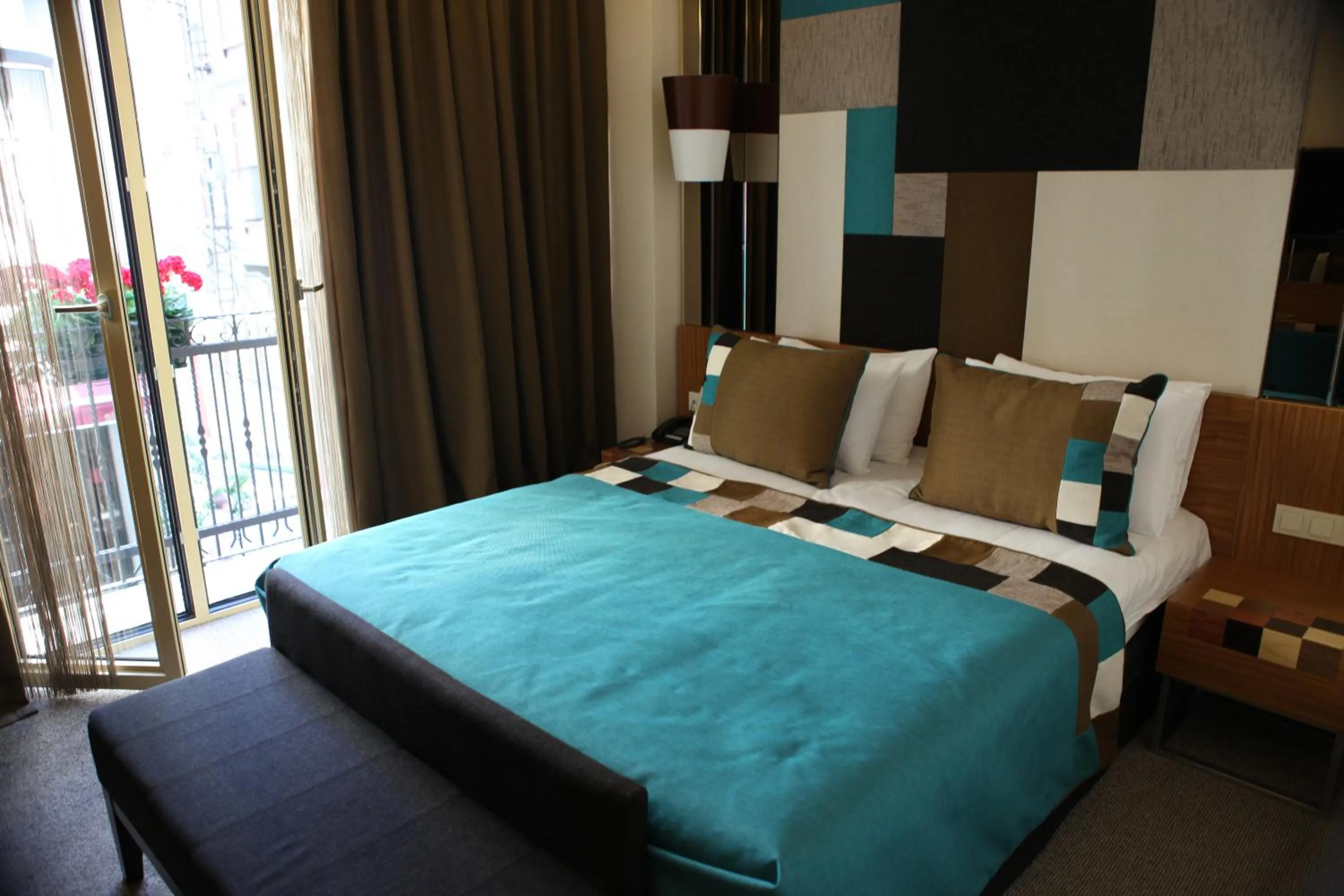 Bed in Collage Pera Hotel