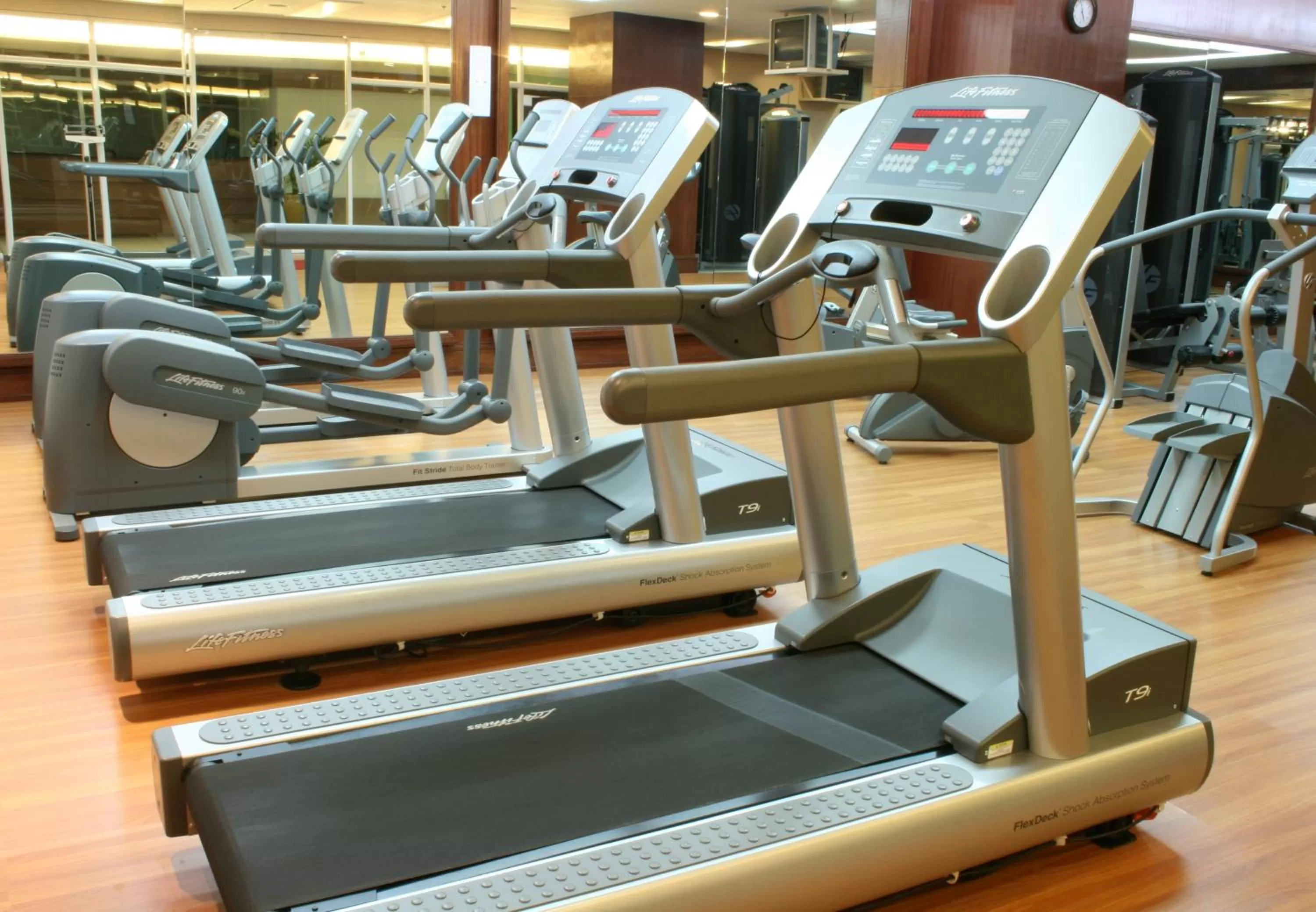 Fitness centre/facilities in Marco Polo Plaza Cebu