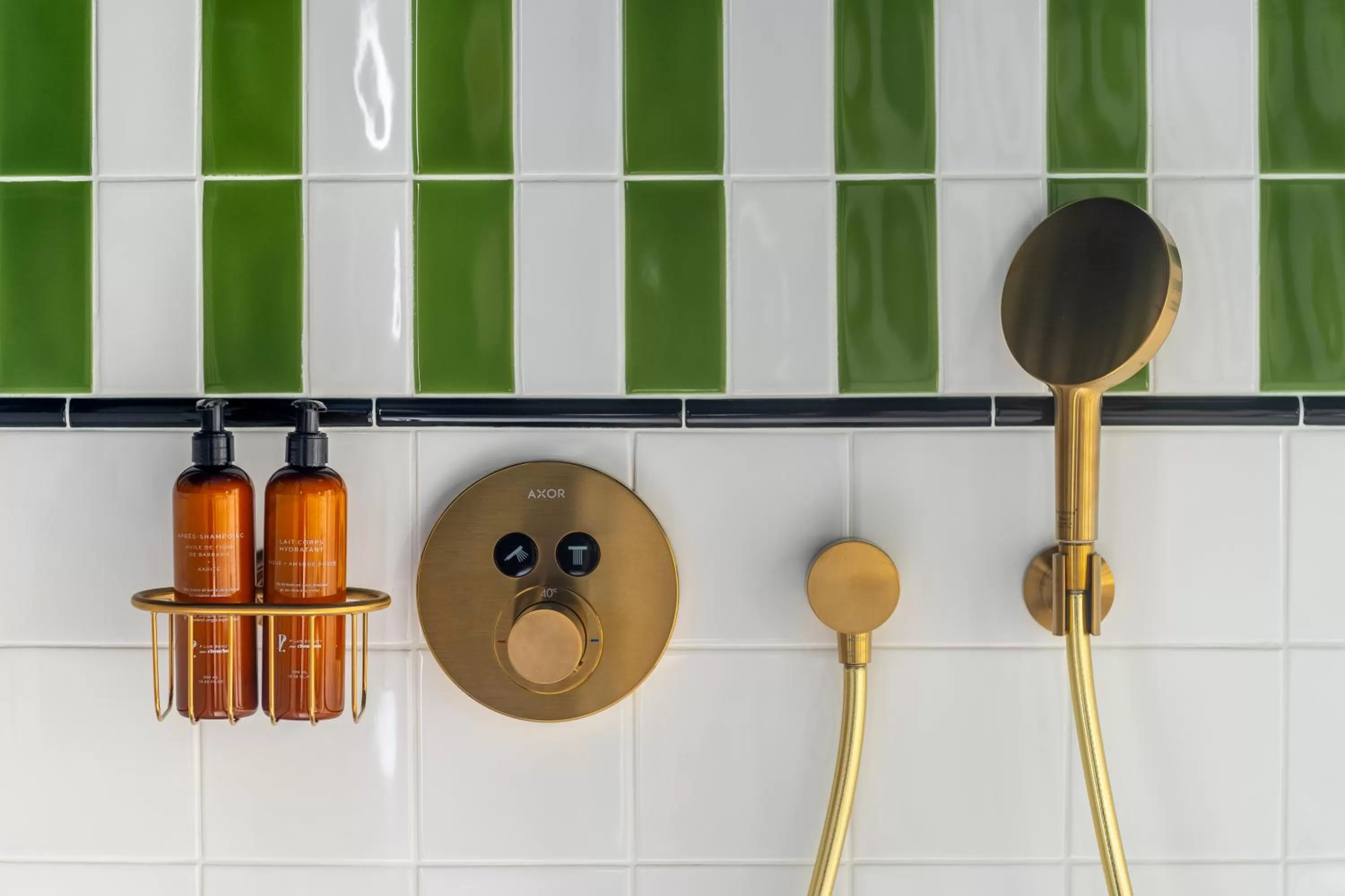 Bath in Chouchou Hotel