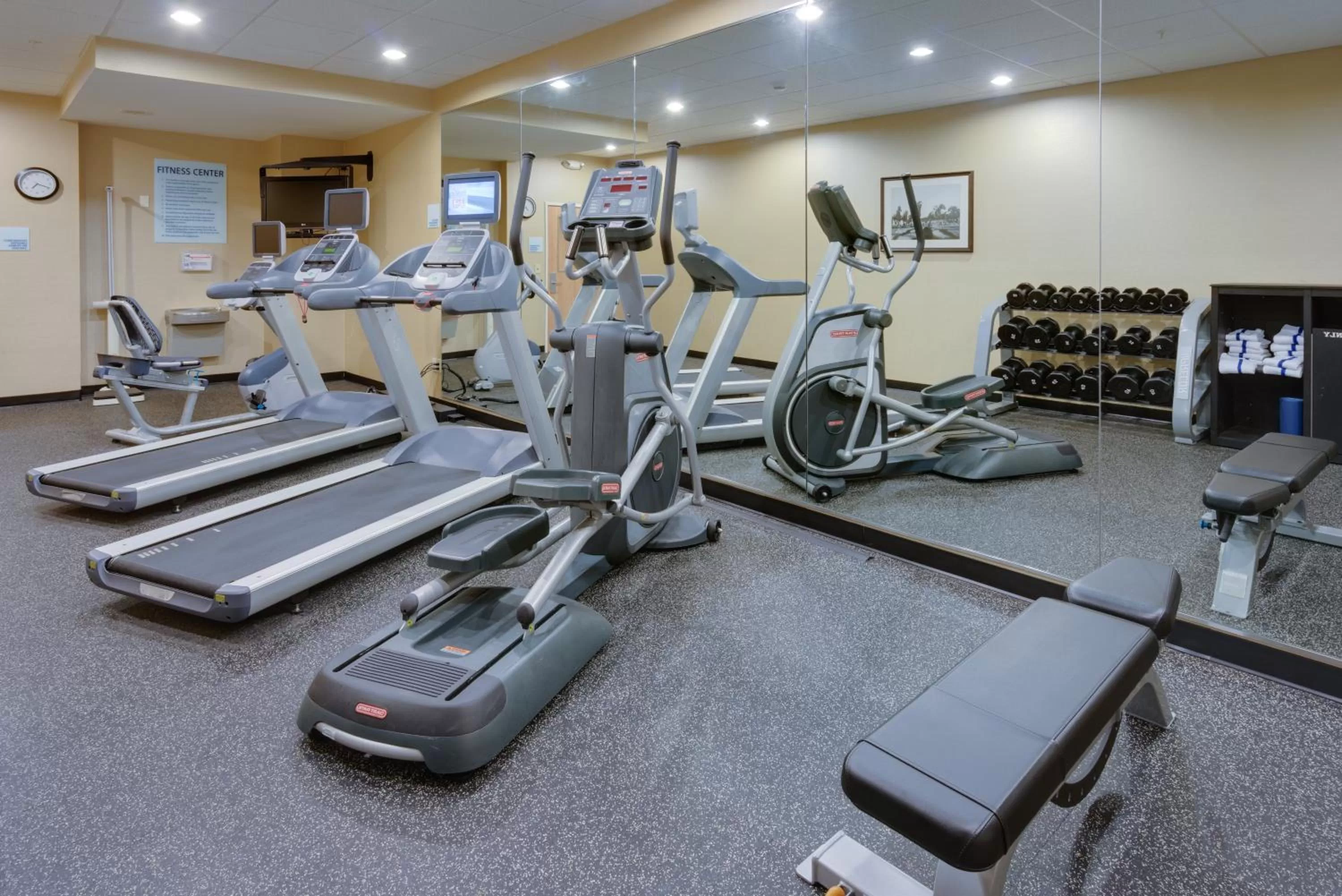 Spa and wellness centre/facilities in Holiday Inn Express Charles Town by IHG