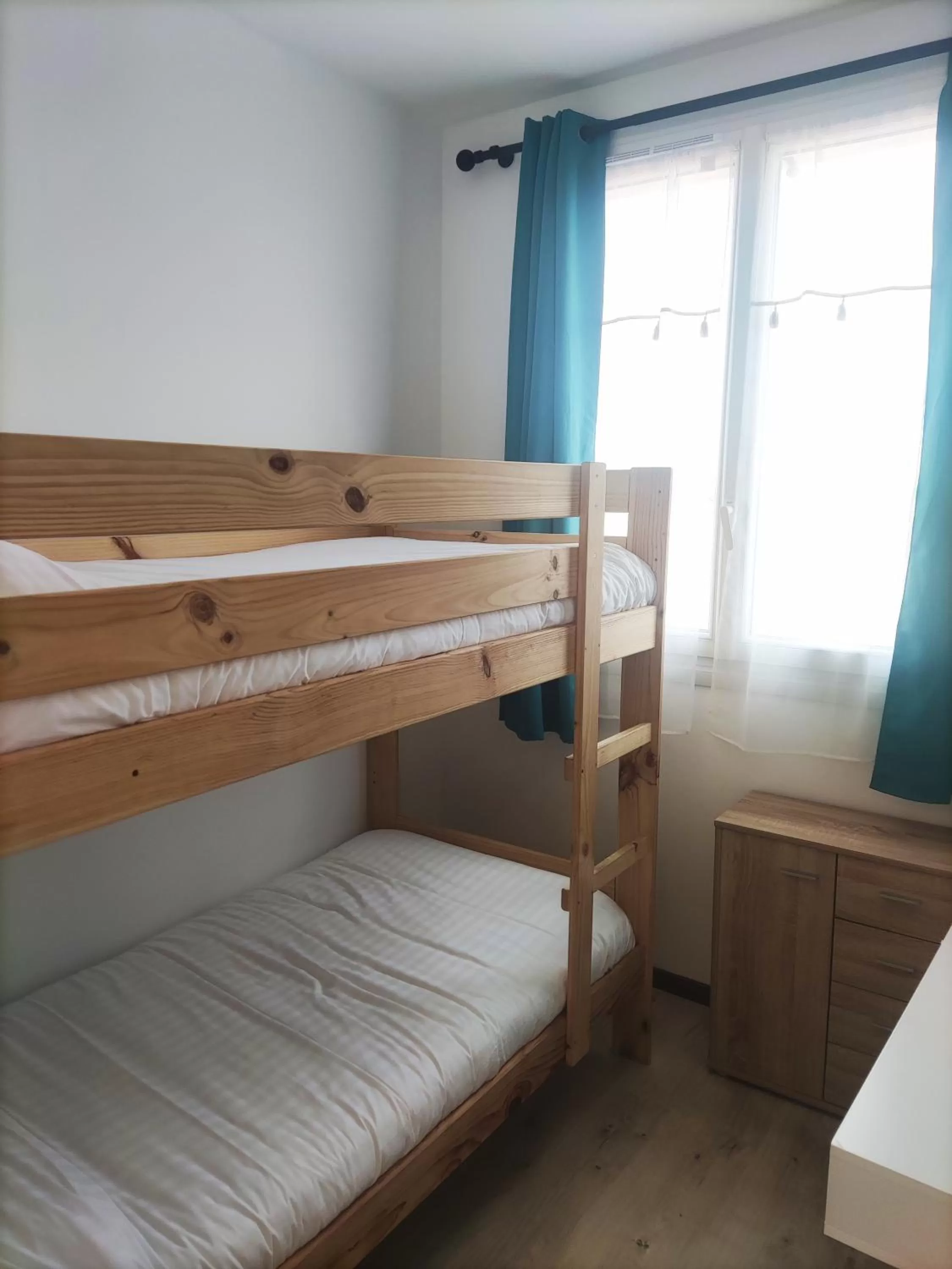 bunk bed, Bed in La Côte de Lumière