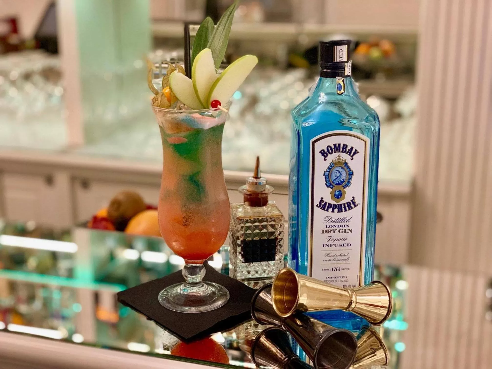 Lounge or bar in The Moon Boutique Hotel & Spa