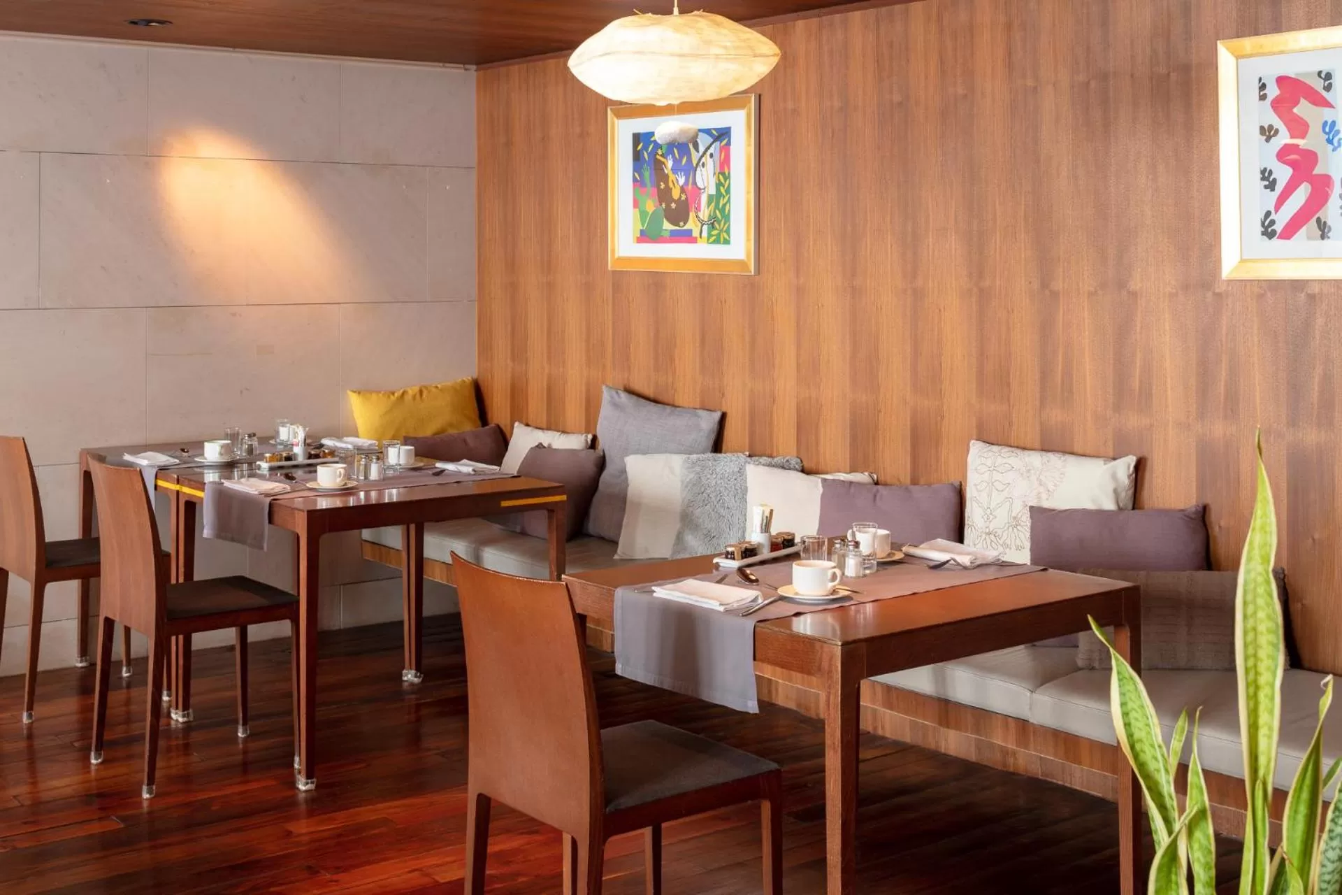 Breakfast in Hotel Beau Rivage