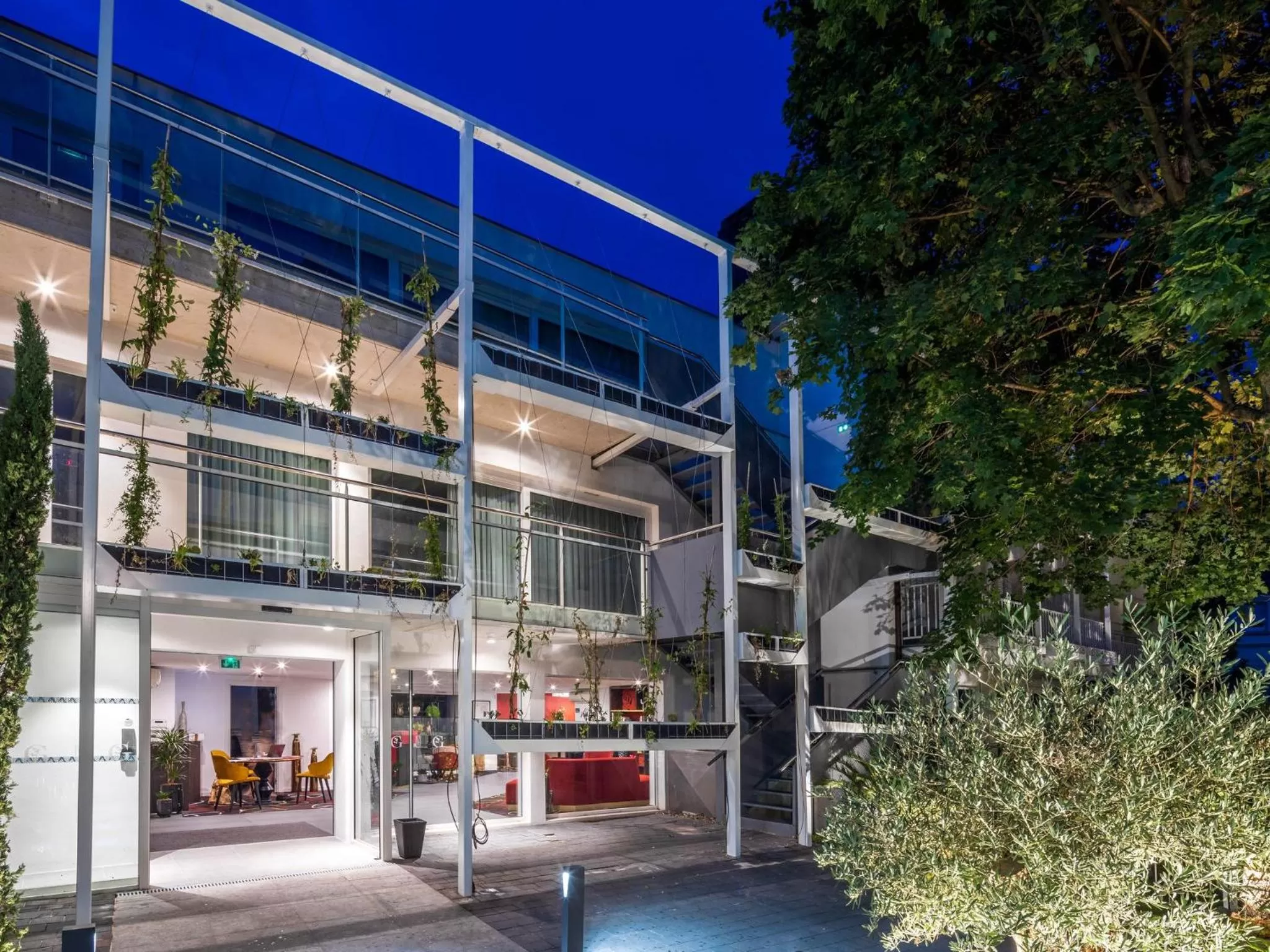 Facade/entrance in Hôtel Garrigae Villa La Florangerie - SPA & Piscine