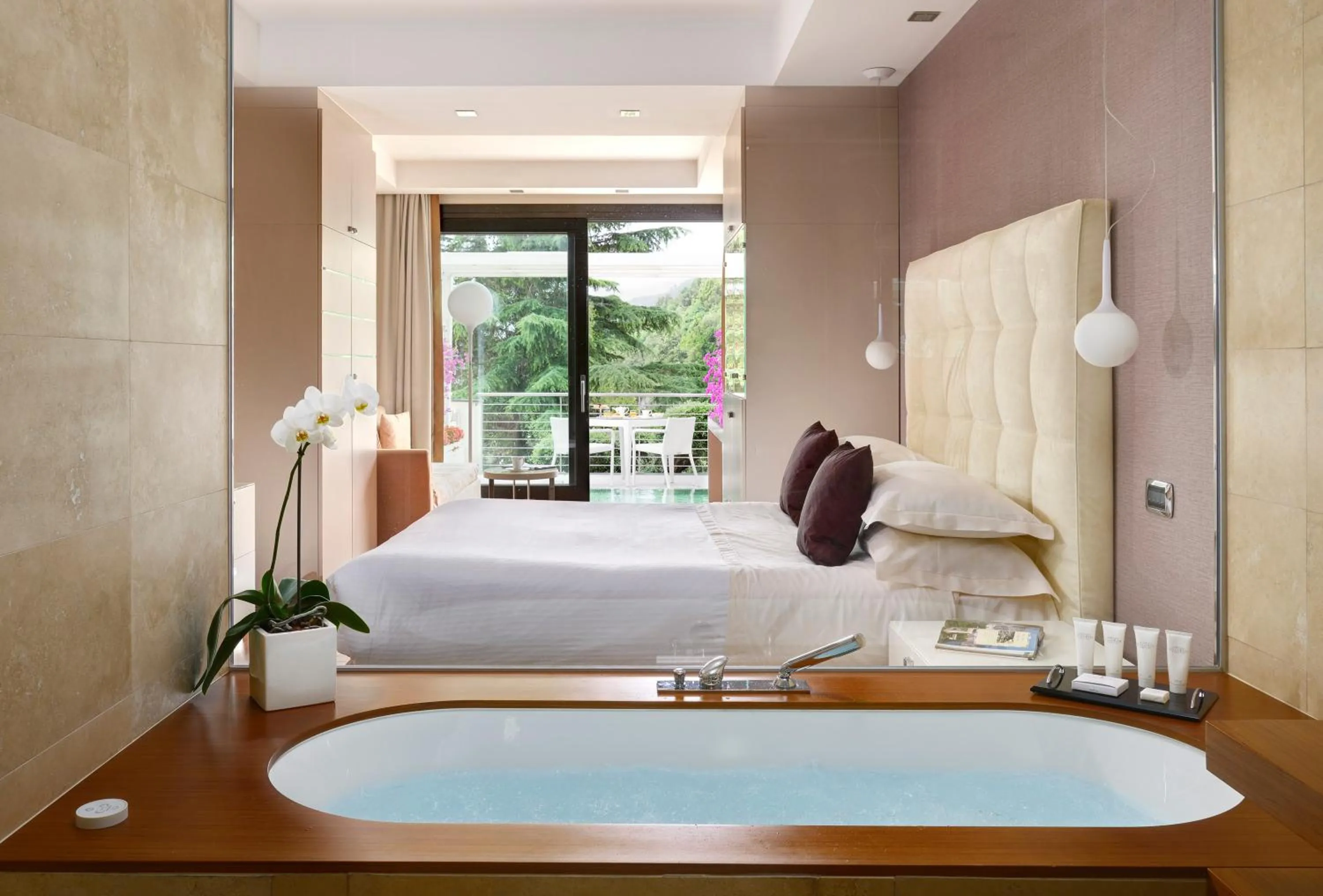 Junior Suite with Hot Tub in Relais Paradiso