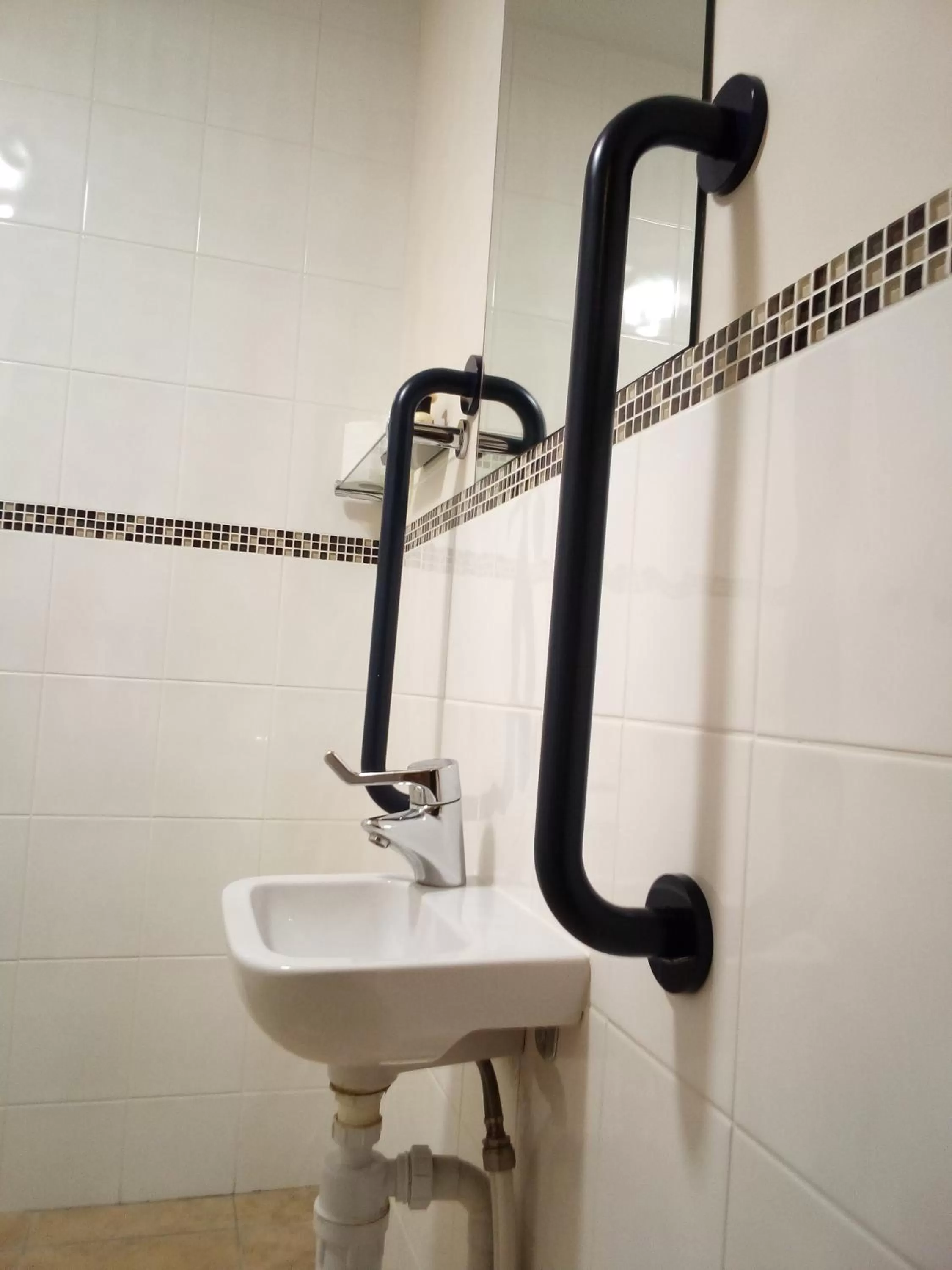 Bathroom in Weald of Kent Golf Course and Hotel