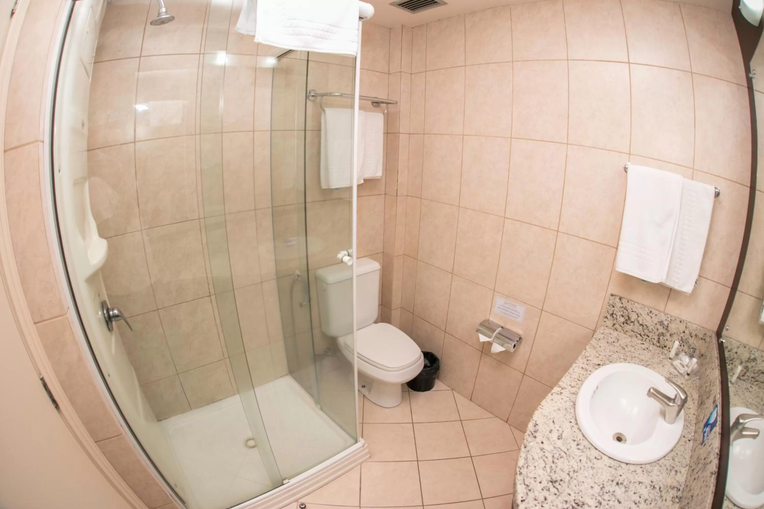 Bathroom in Dall’Onder Vittoria Hotel Bento Gonçalves