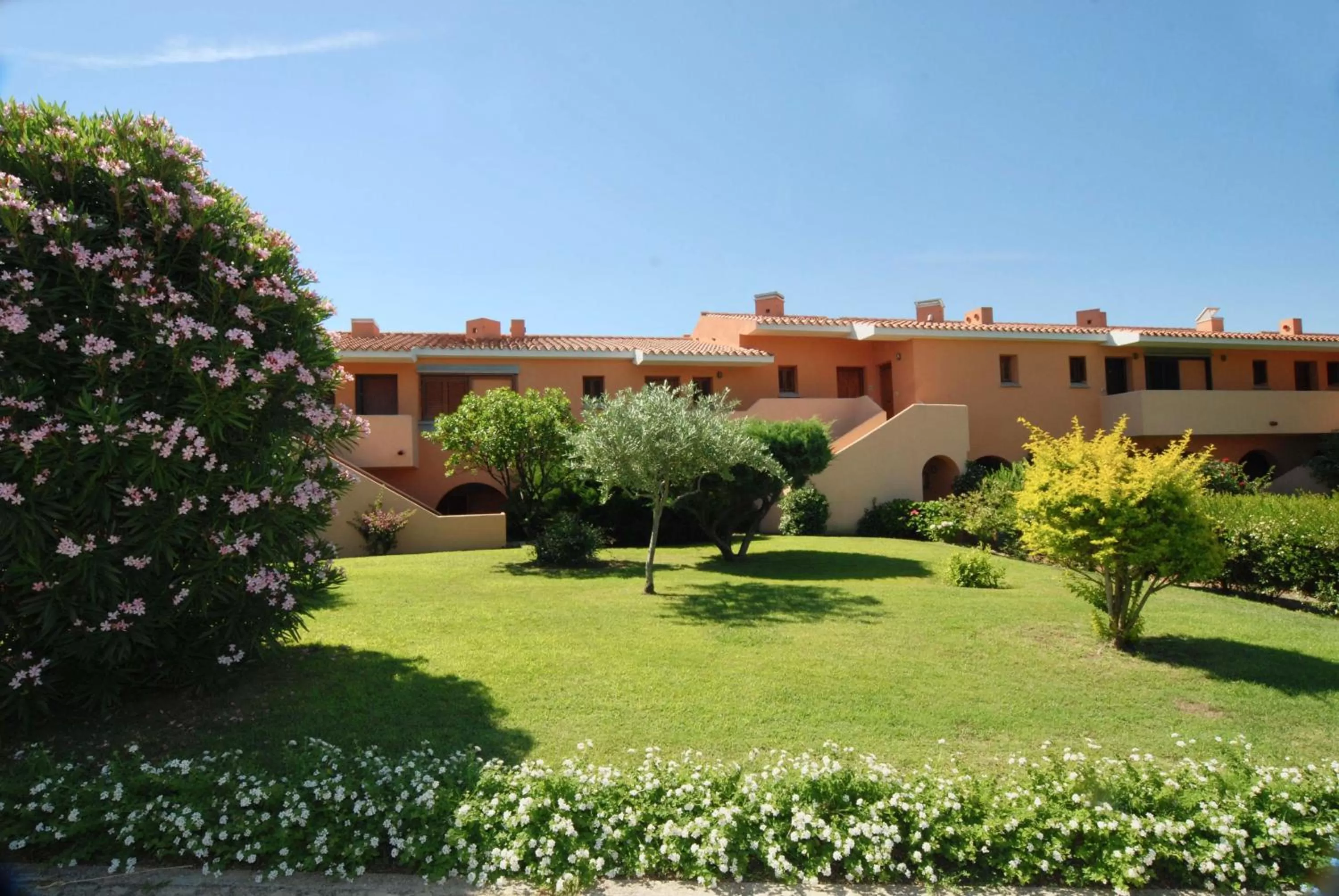 Property building in Porto Coda Cavallo Salina Bamba