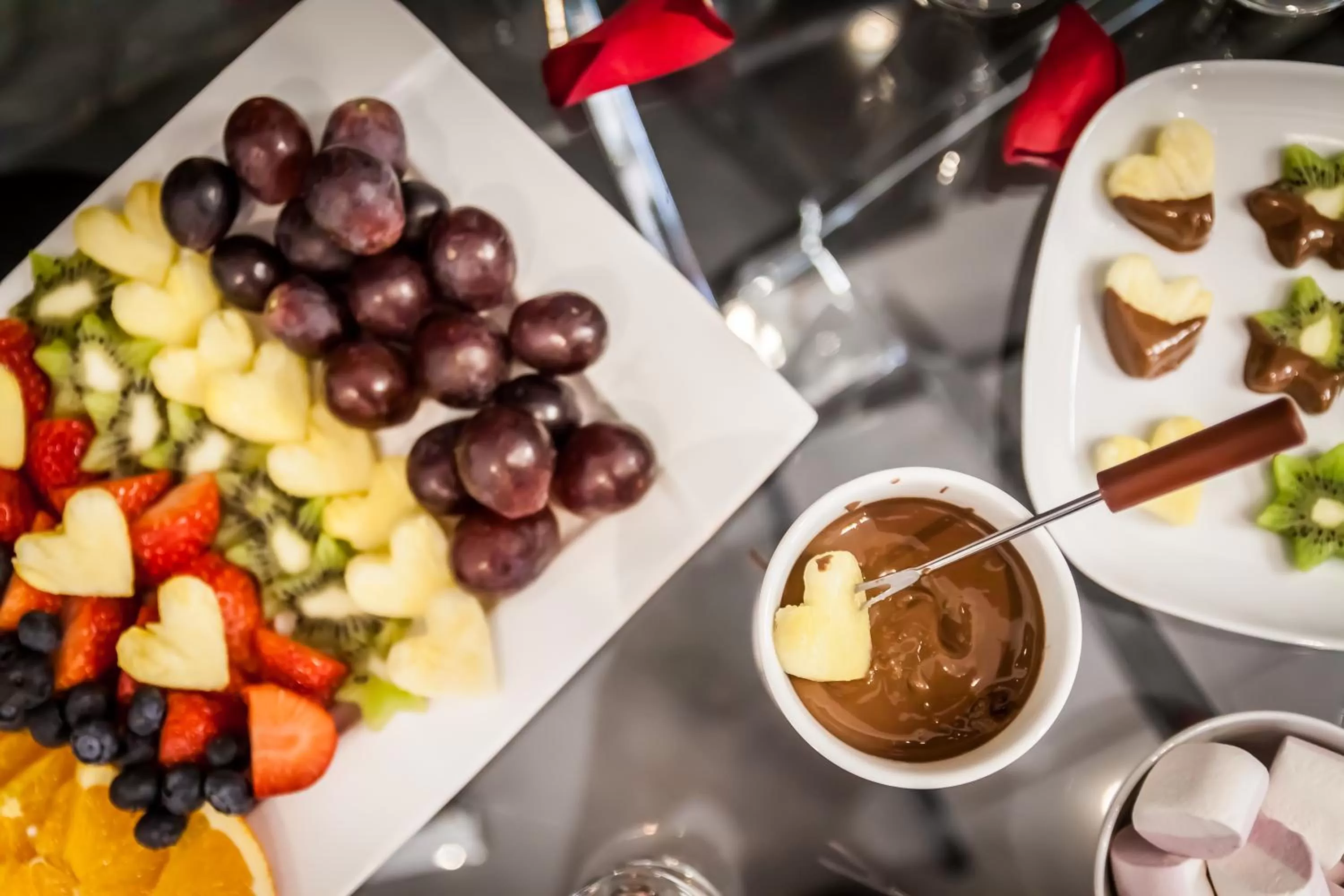 Food and drinks in Komorowski Luxury Guest Rooms