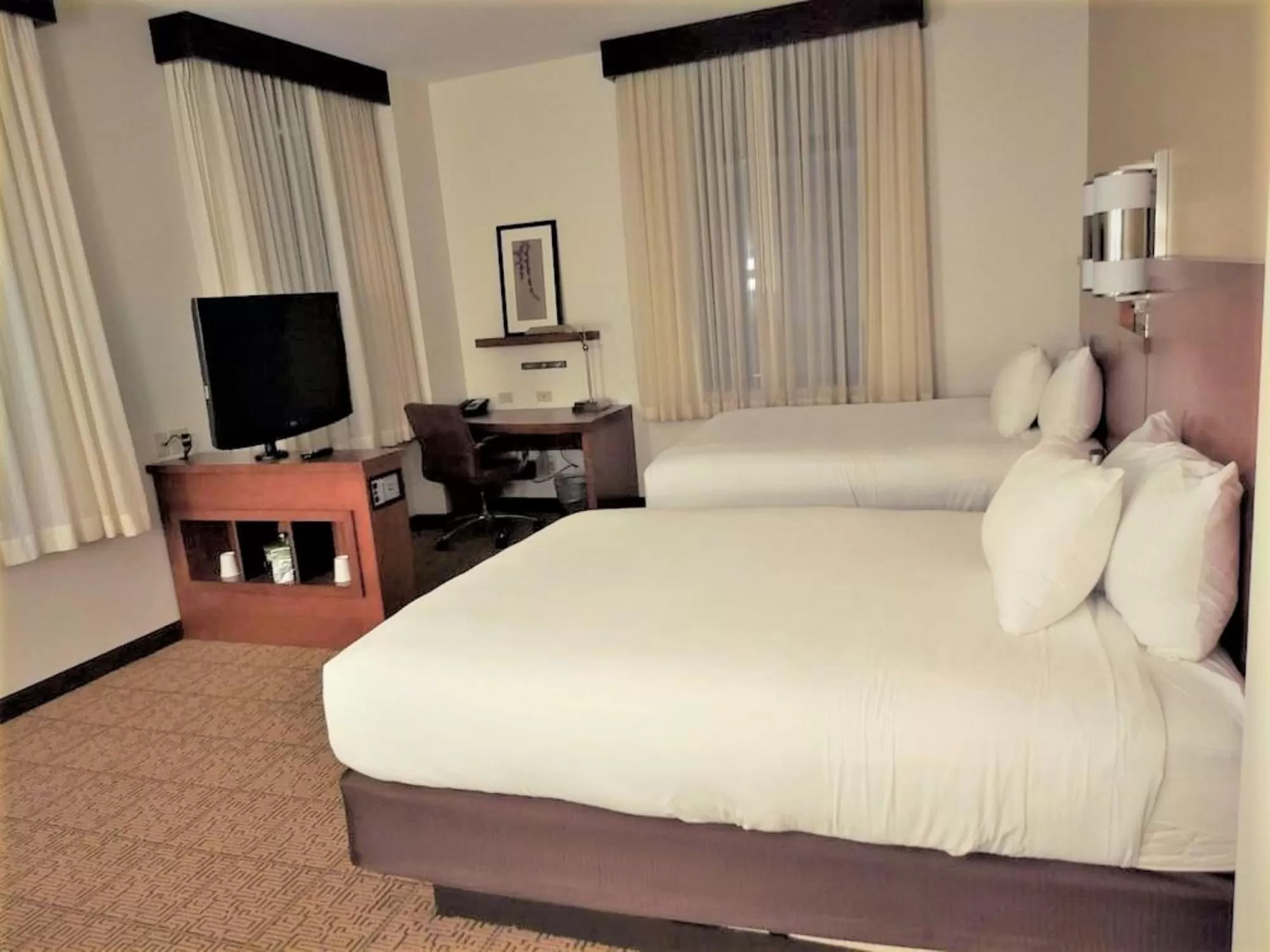 TV and multimedia, Bed in Hyatt Place Des Moines Downtown