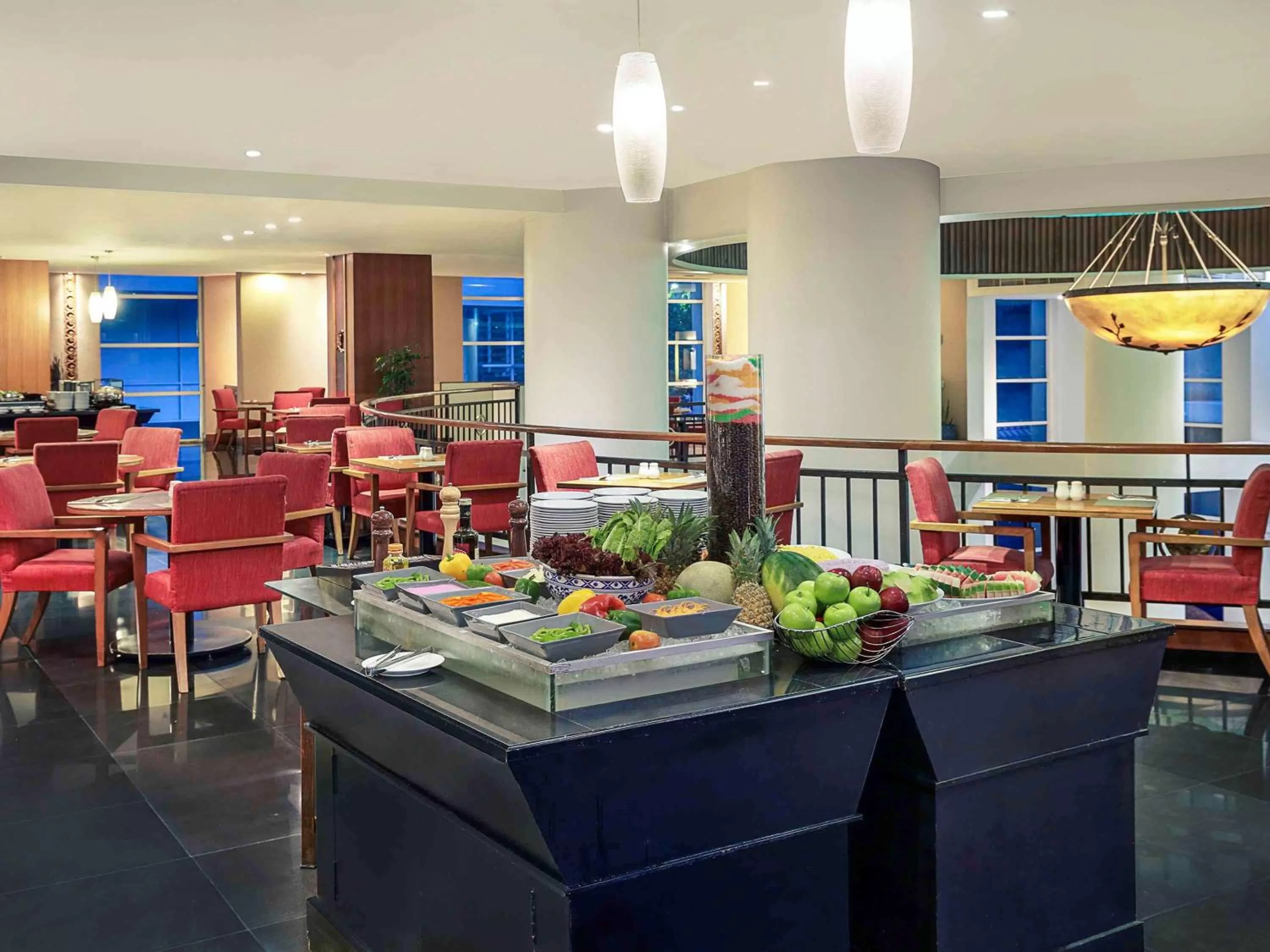 Restaurant/places to eat in Mercure Jakarta Kota