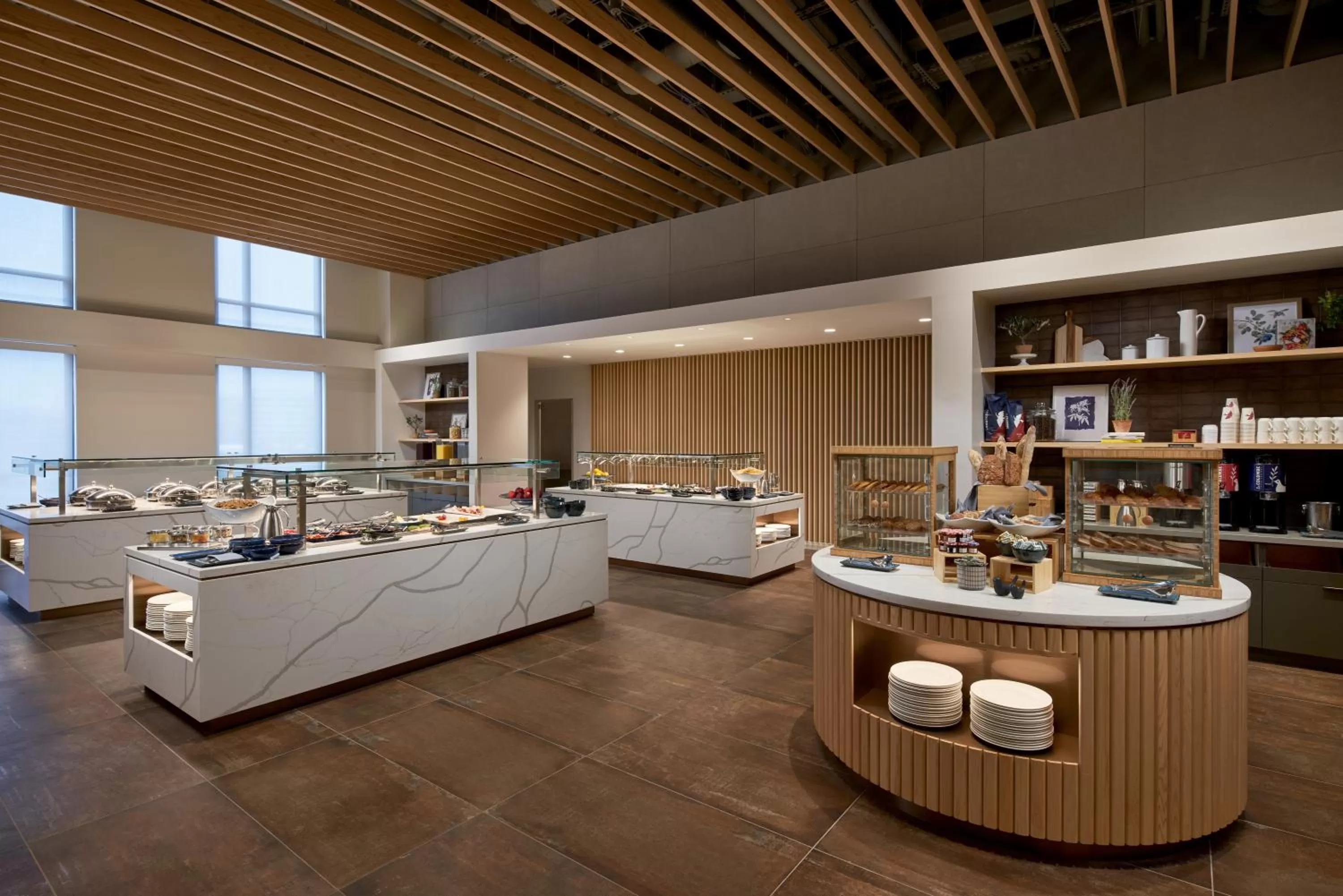 Buffet breakfast in The Watermark Hotel