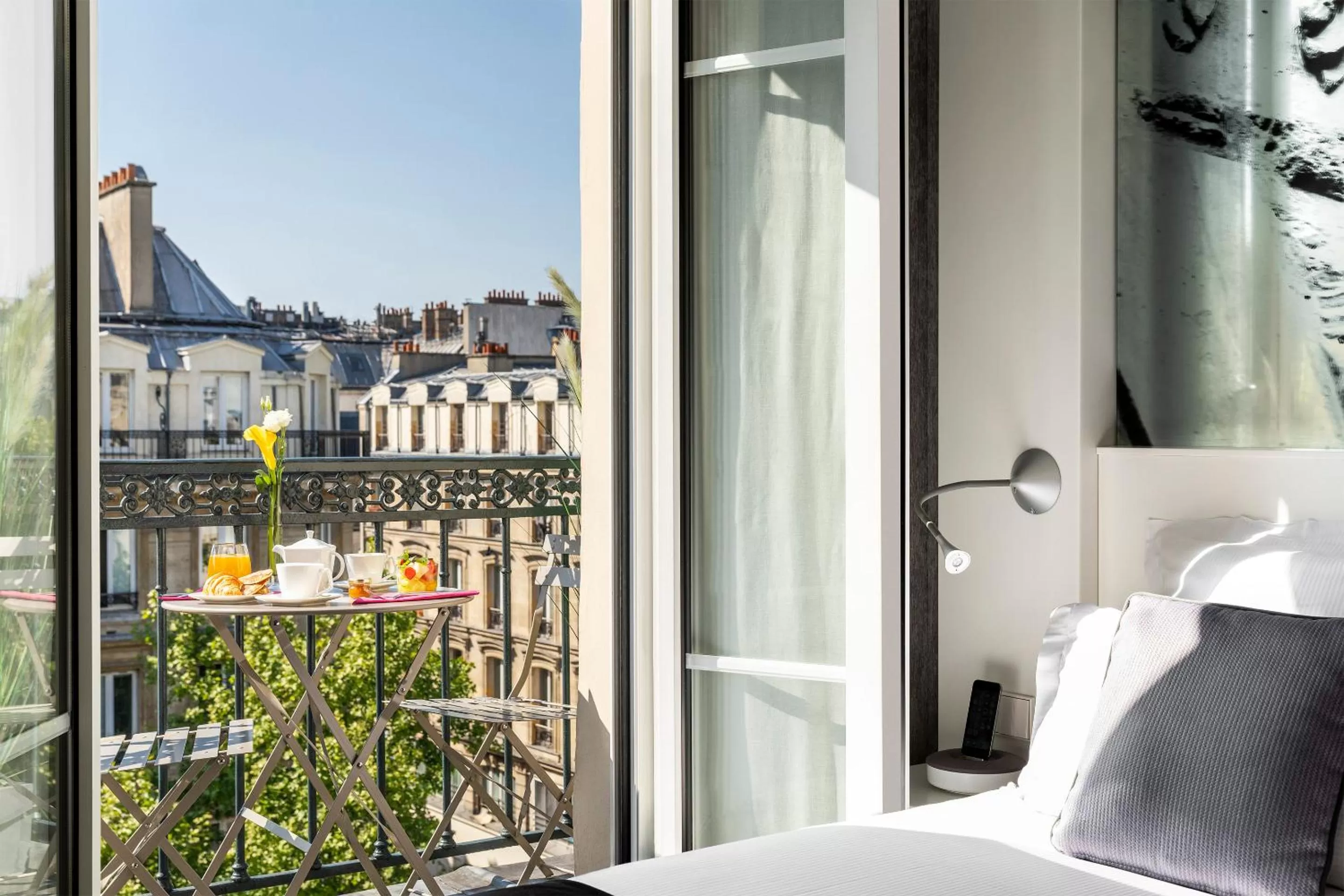 Balcony/Terrace, Bed in Hotel Marais Grands Boulevards