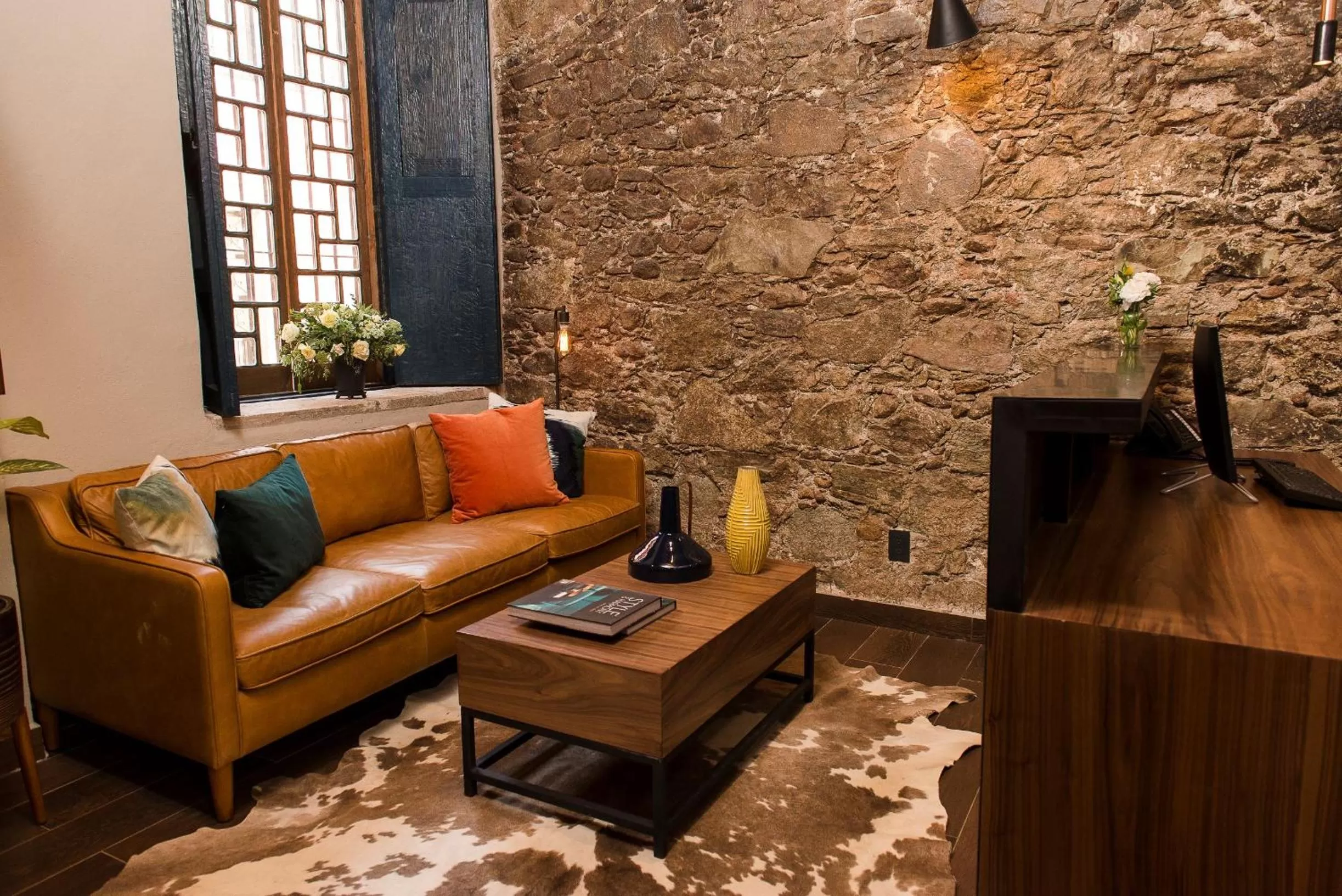 Lobby or reception in Antigua Trece Hotel Fusión & SPA