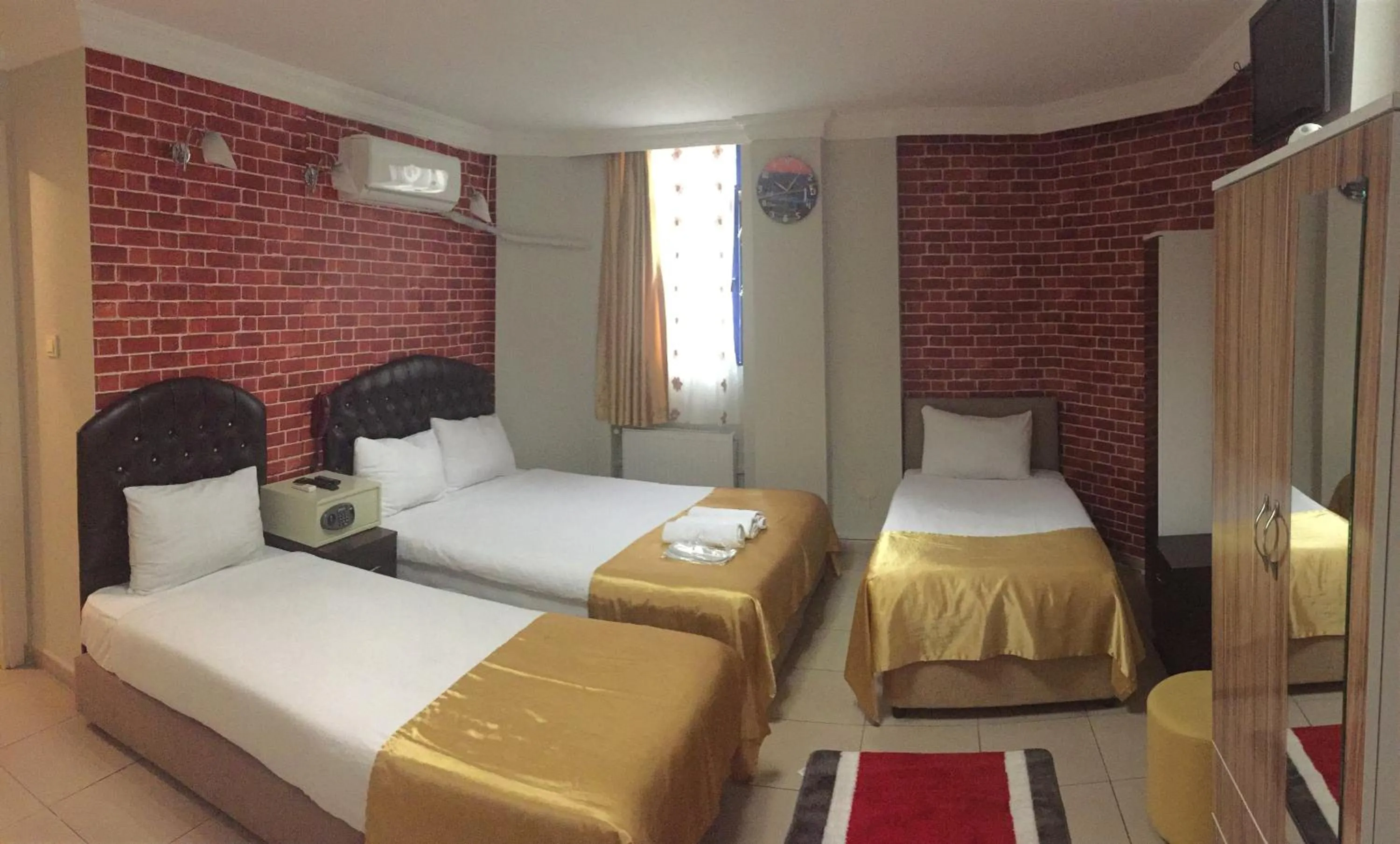 Shower, Bed in Lotus Hotel