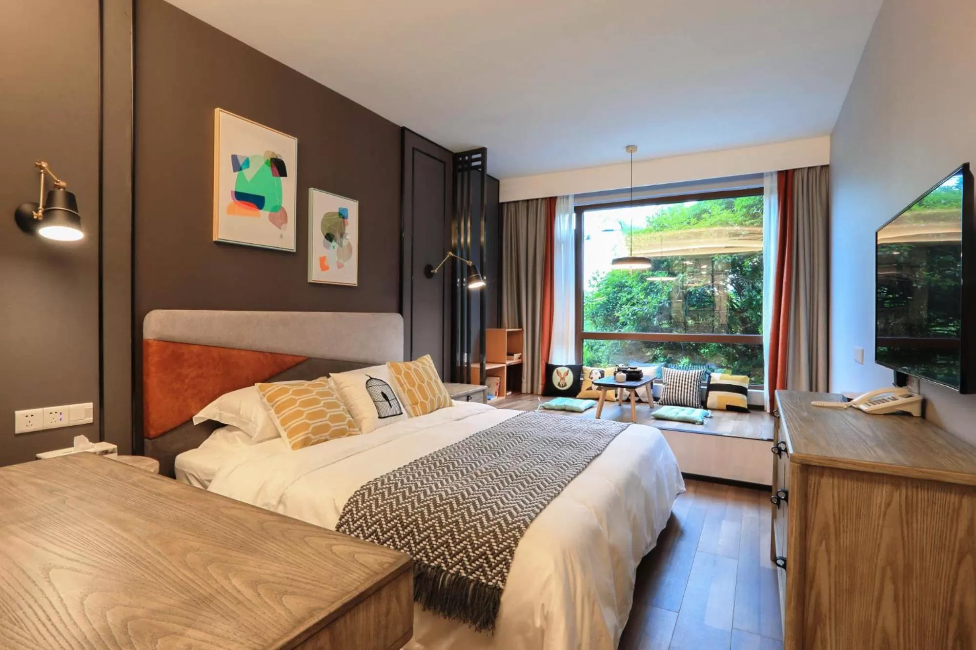 Photo of the whole room, Bed in Li River Resort Villa Hotel