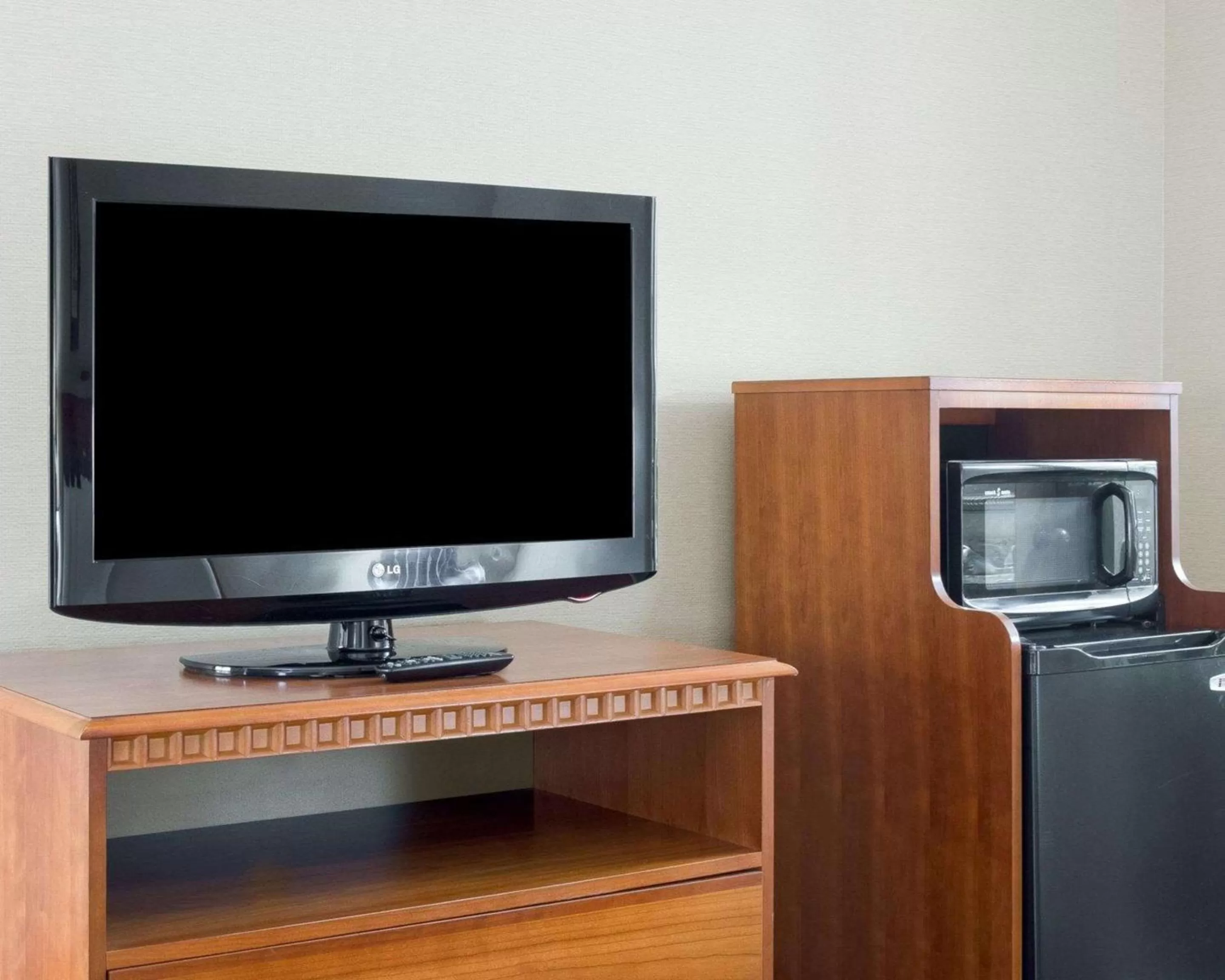 Photo of the whole room in Quality Inn Columbus, MS