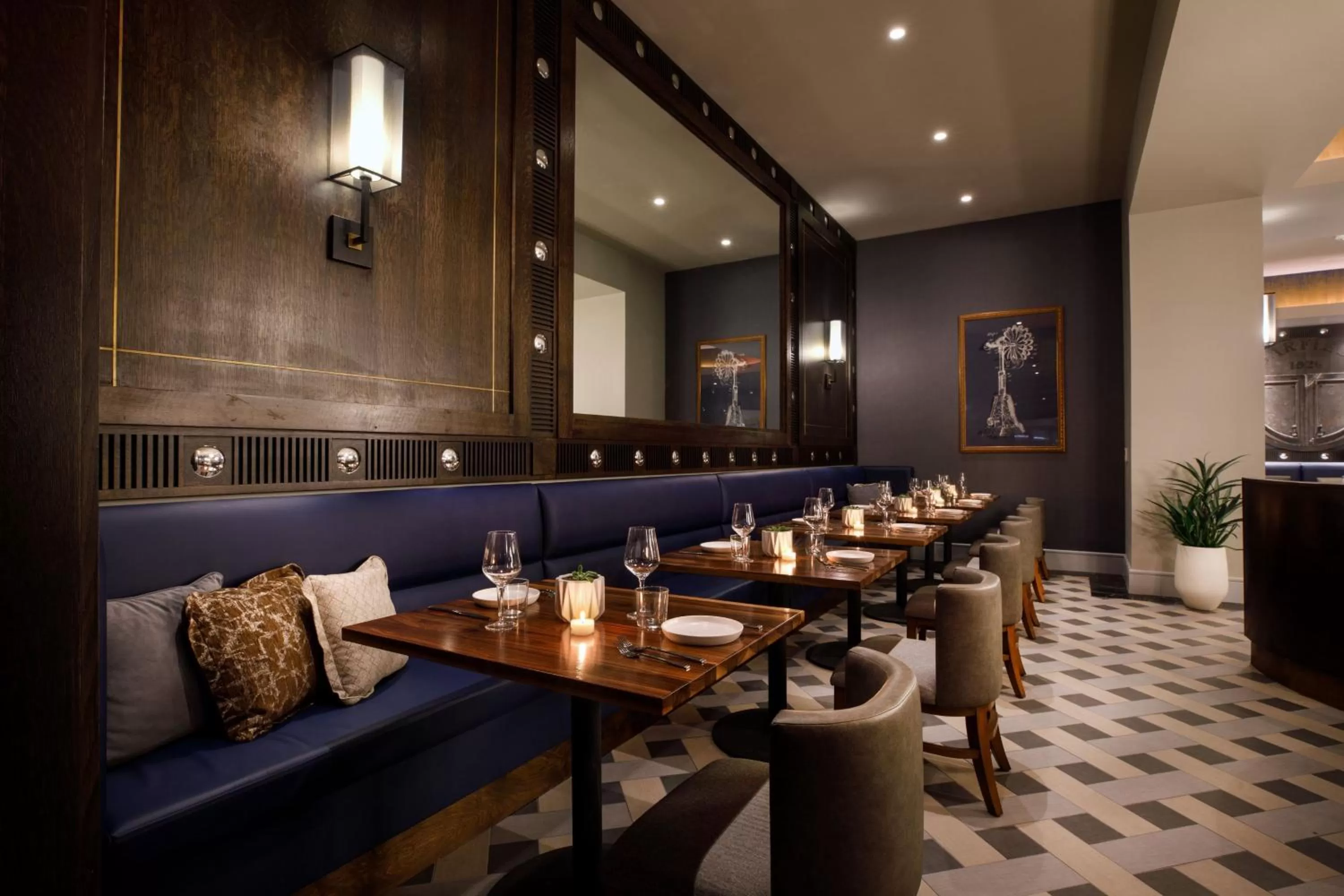 Restaurant/places to eat in The Barfield, Autograph Collection