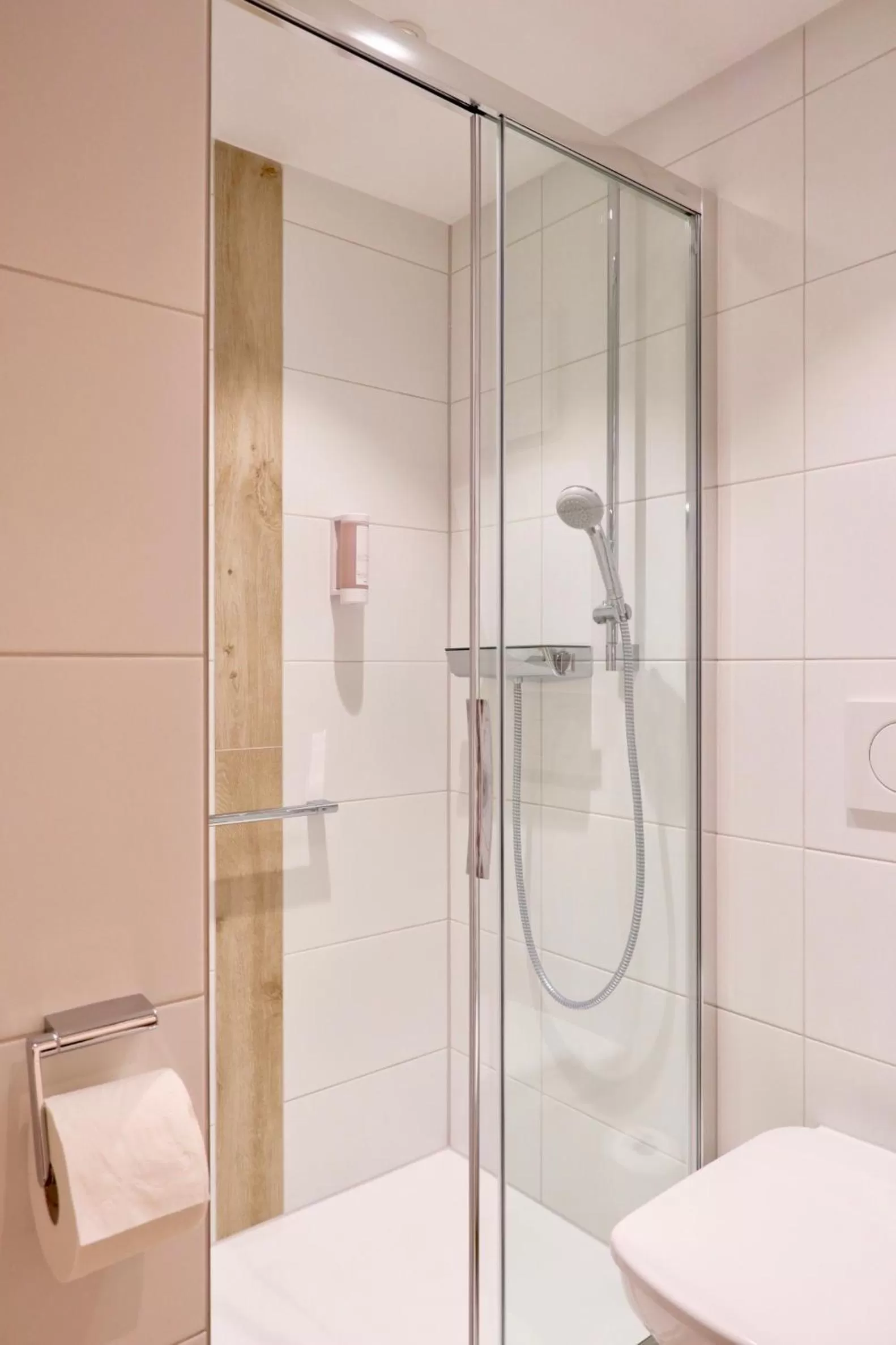 Shower in DEVA Hotel Renchtalblick