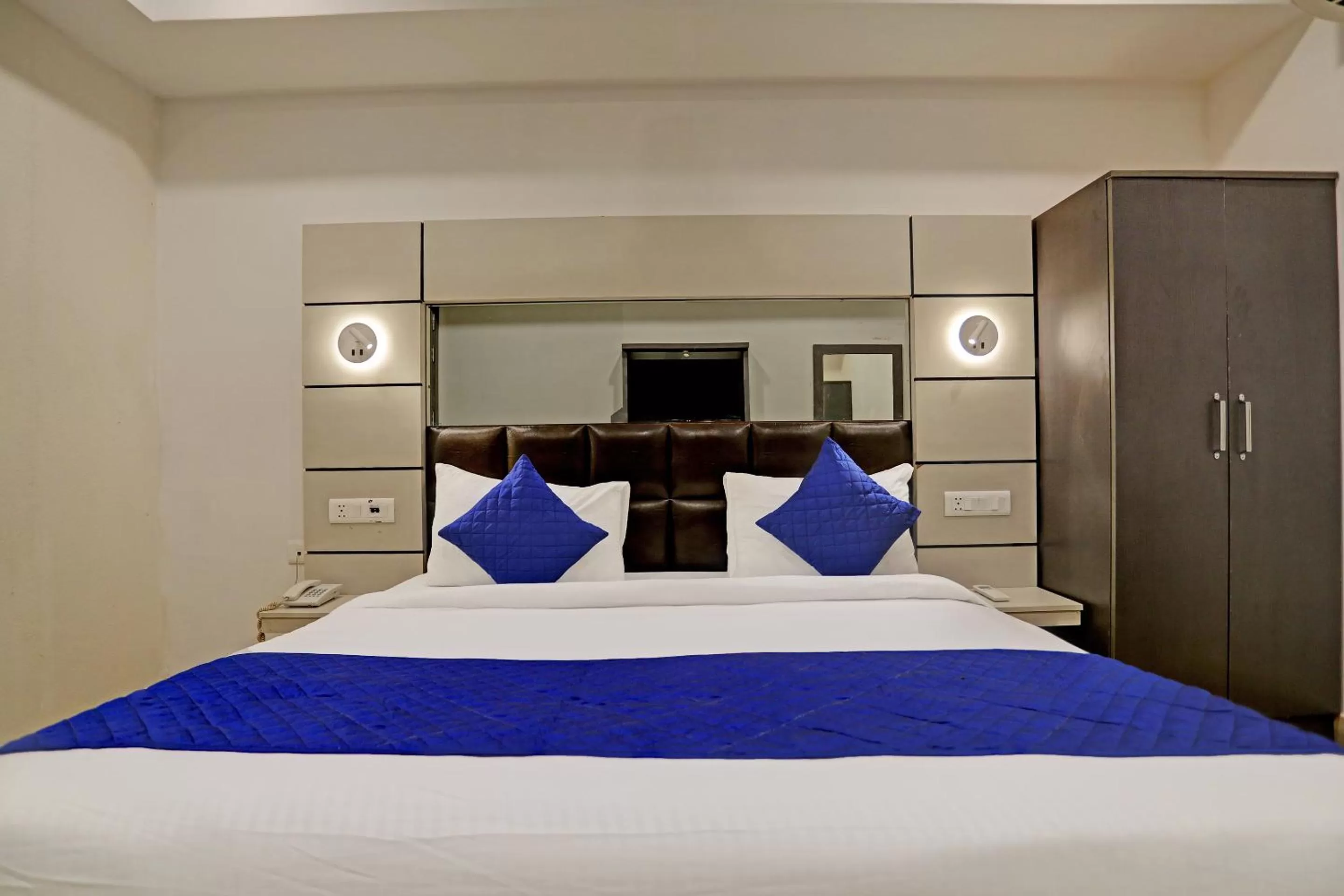 Bed in Hotel Royal Saffron By F9 Hotels