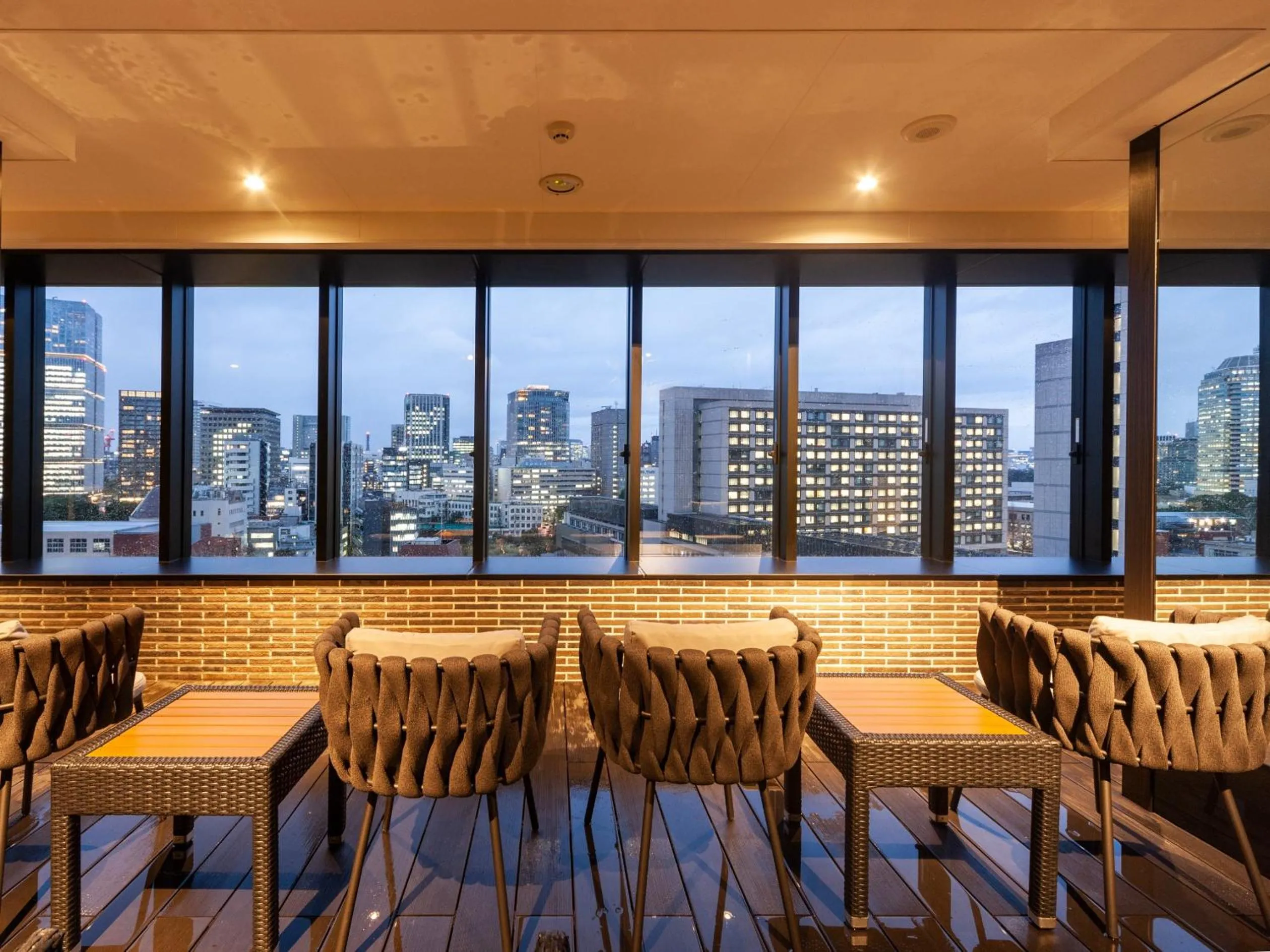 Balcony/Terrace in APA Hotel PRIDE Akasaka Kokkaigijidomae