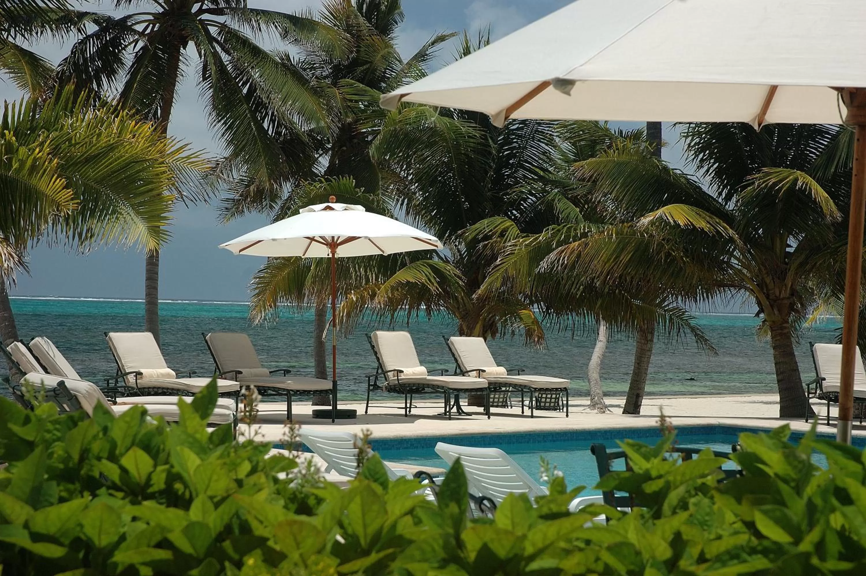 Beach in Victoria House Resort & Spa