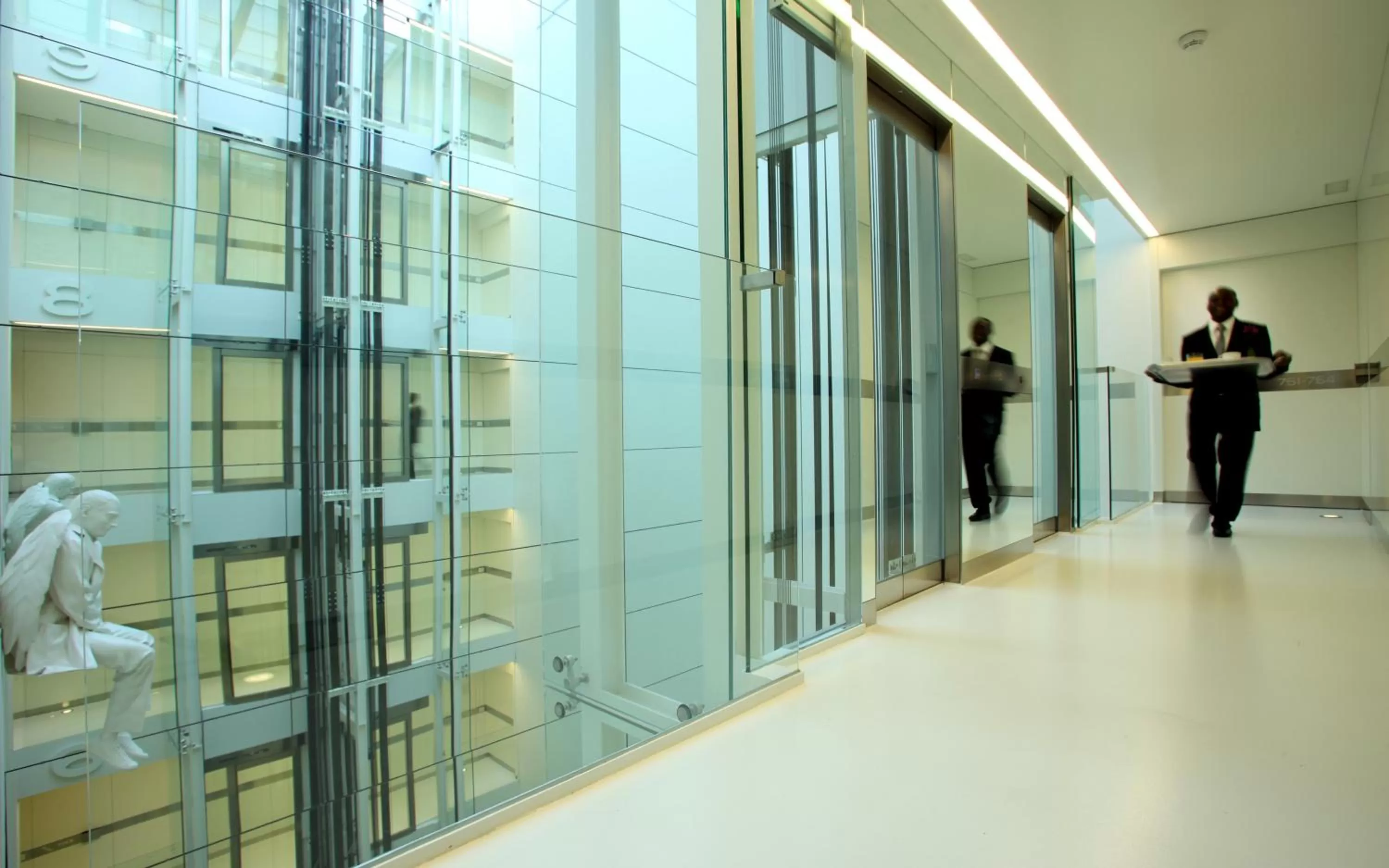 People in The Mirror Barcelona - Adults Only