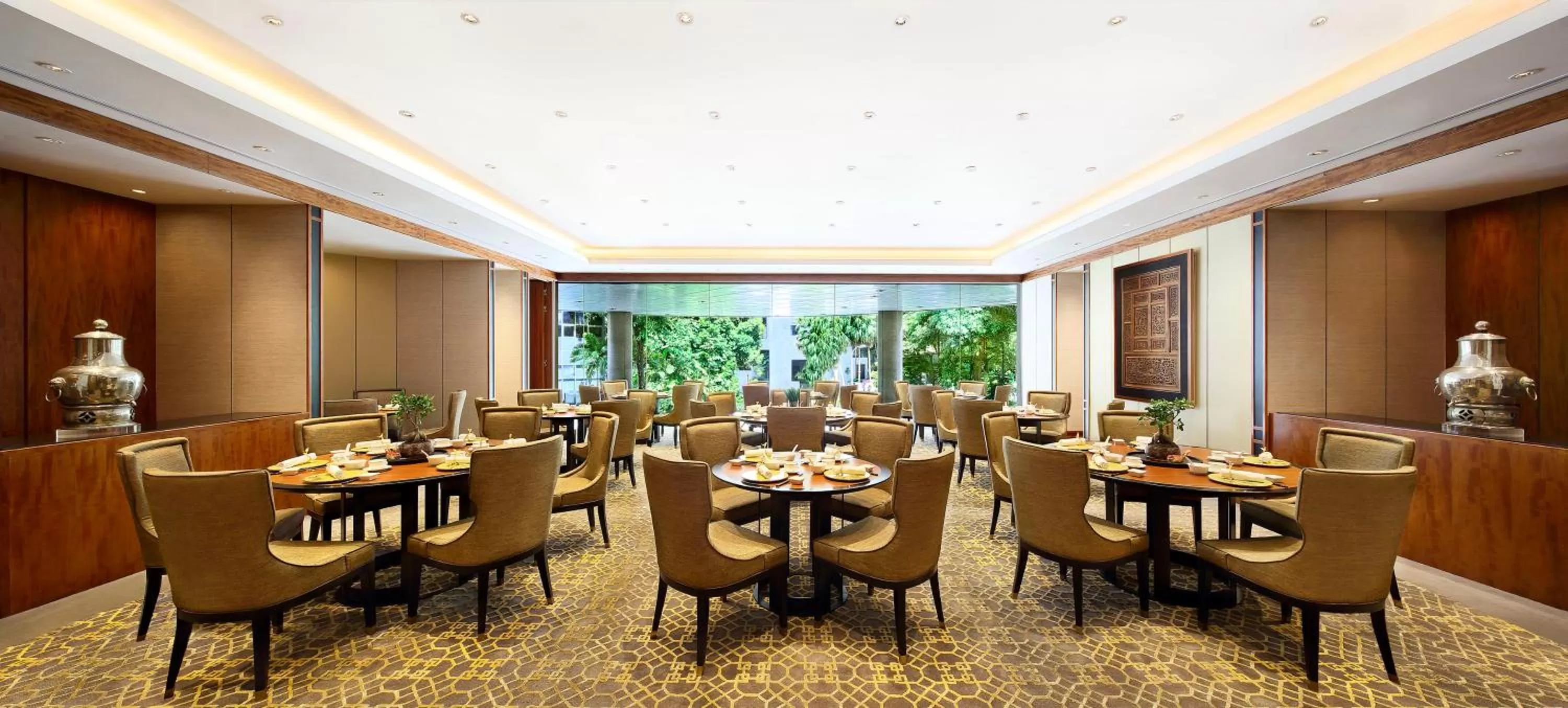 Restaurant/places to eat in Orchard Hotel Singapore