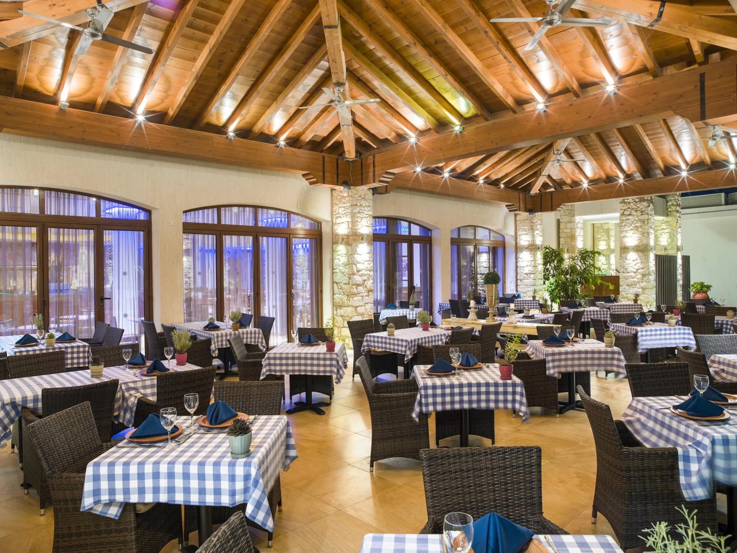 Restaurant/places to eat in Alexander The Great Beach Hotel