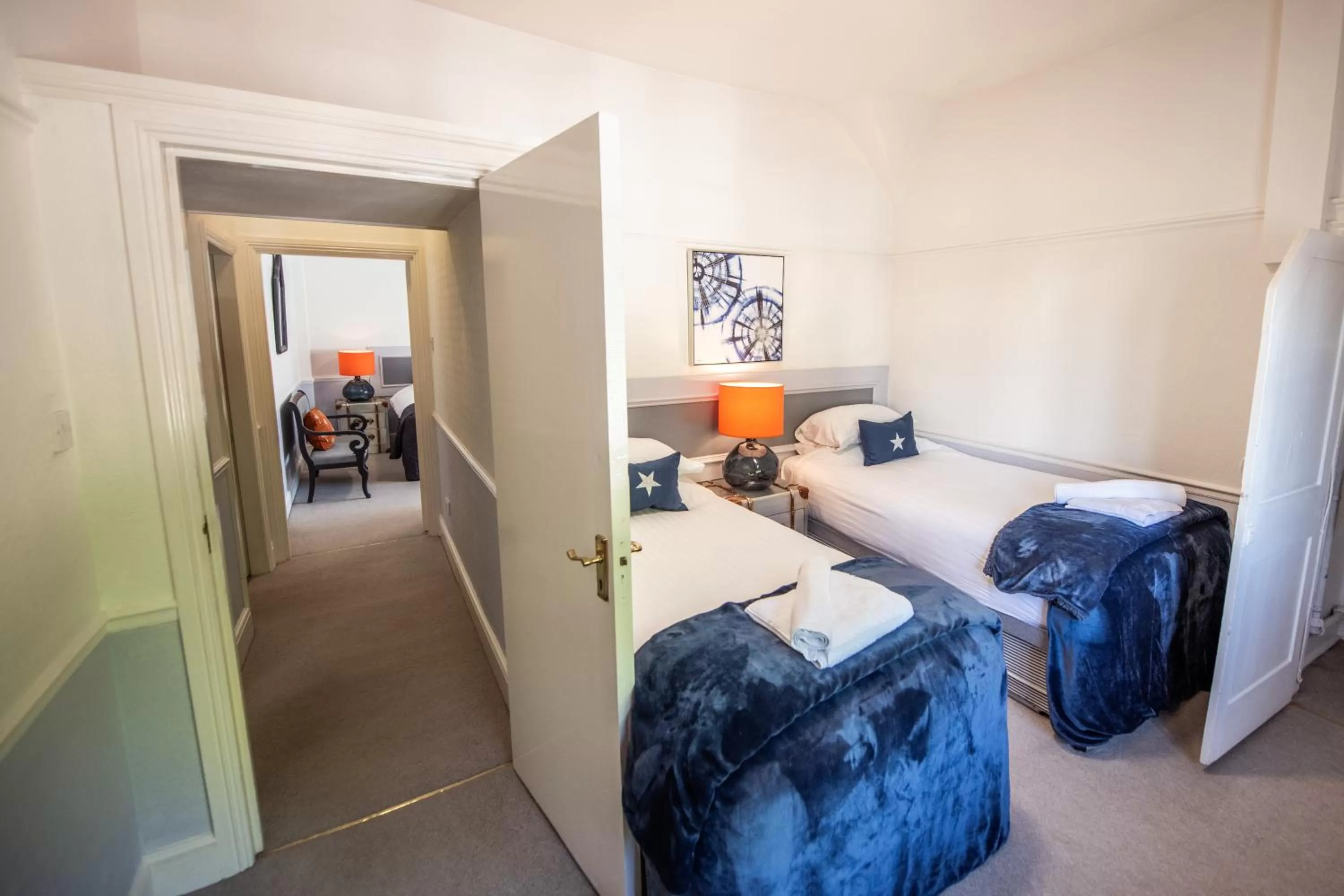 Bedroom, Bed in The Woodlands Hotel