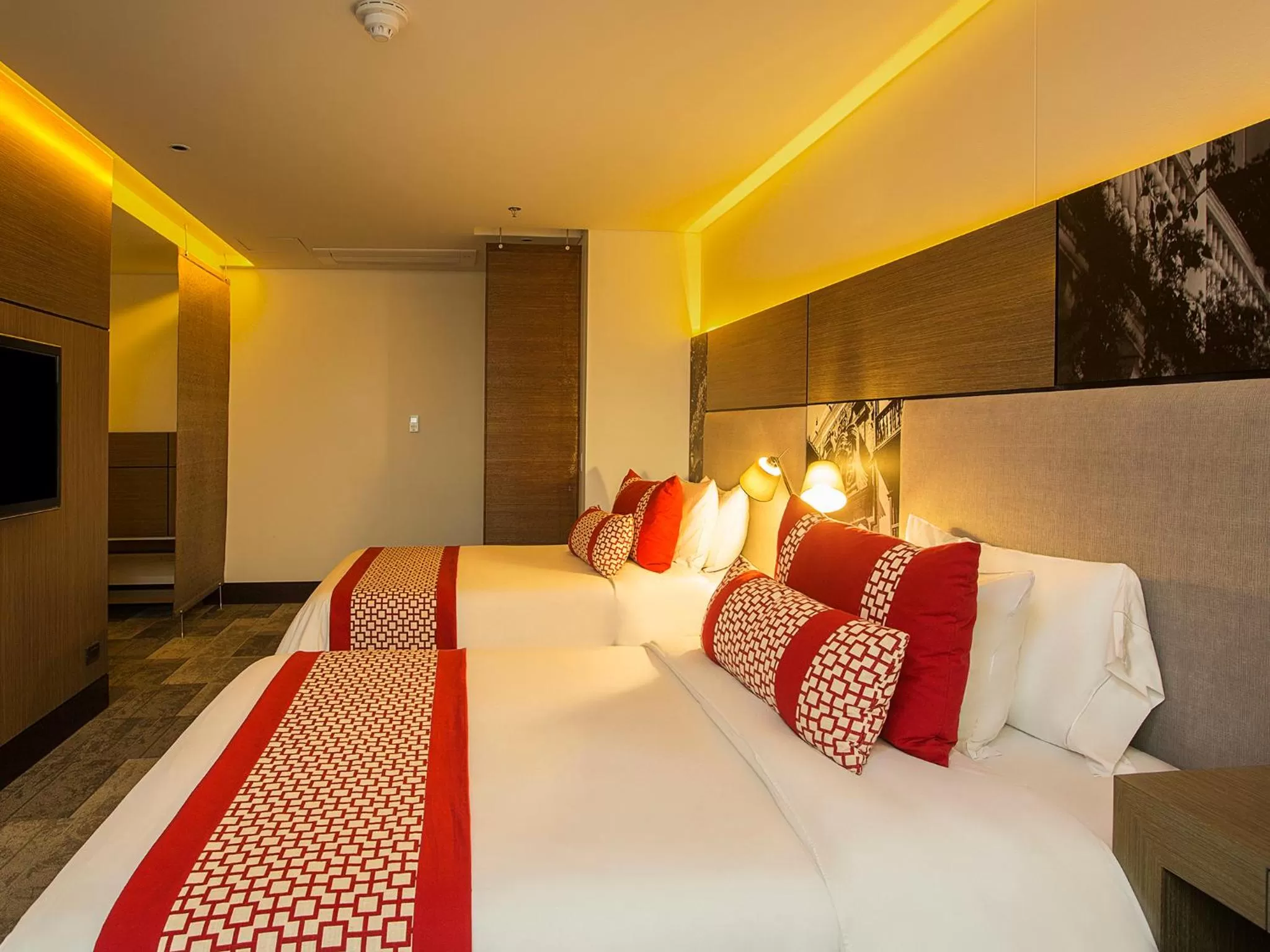 bunk bed, Bed in EK Hotel By Preferred Hotels Group