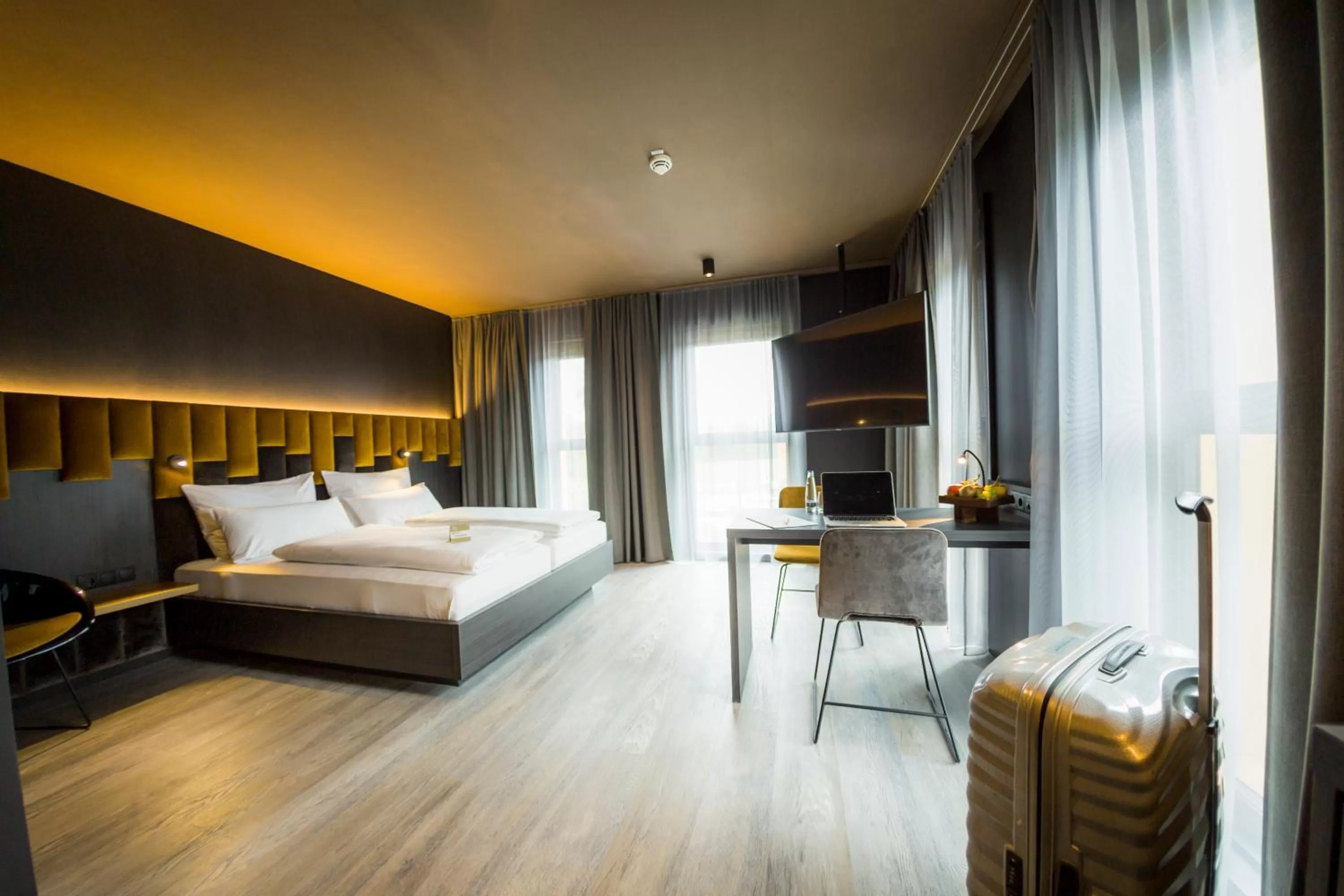 Living room, Bed in MY HOME MY HOTEL Rosenheim