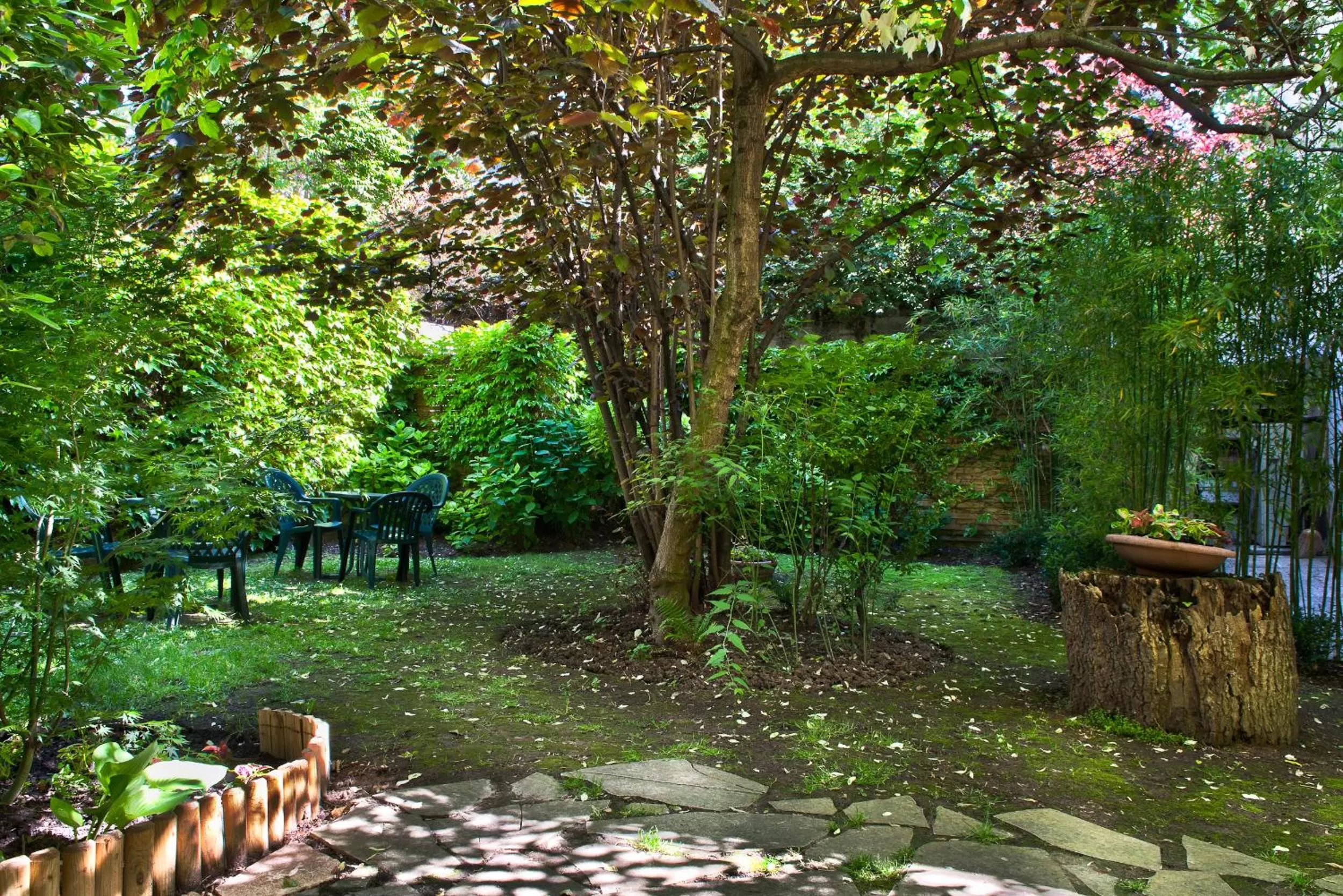 Garden in Abaca Messidor by Happyculture