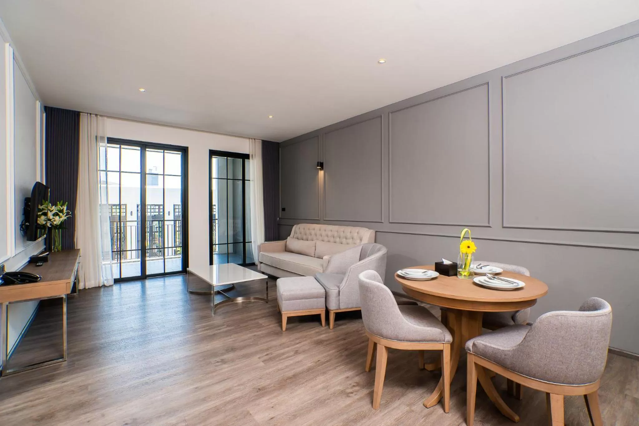 Living room in One Patio Hotel Pattaya - SHA Extra Plus