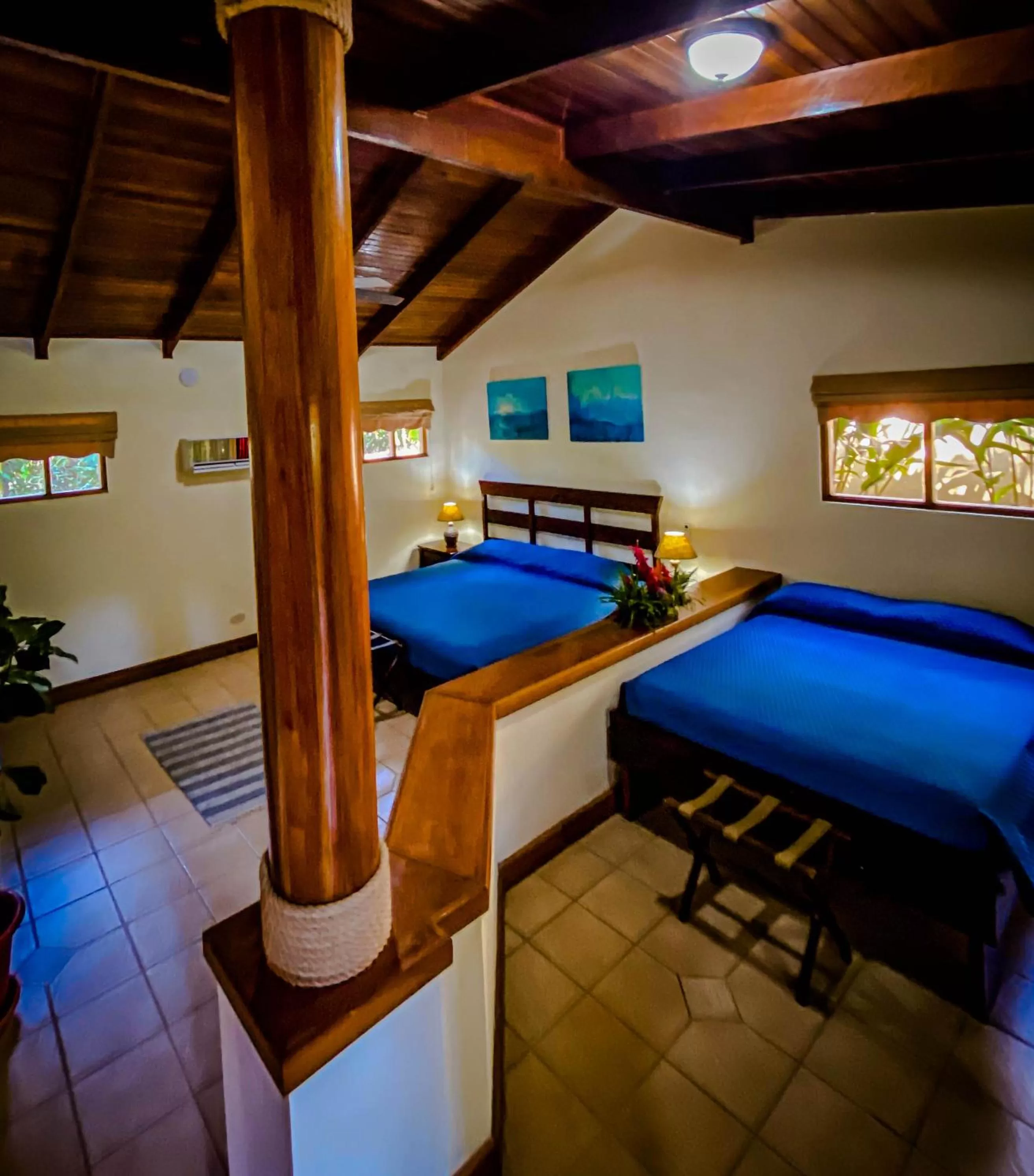 Photo of the whole room in Jaco Hotel DoceLunas